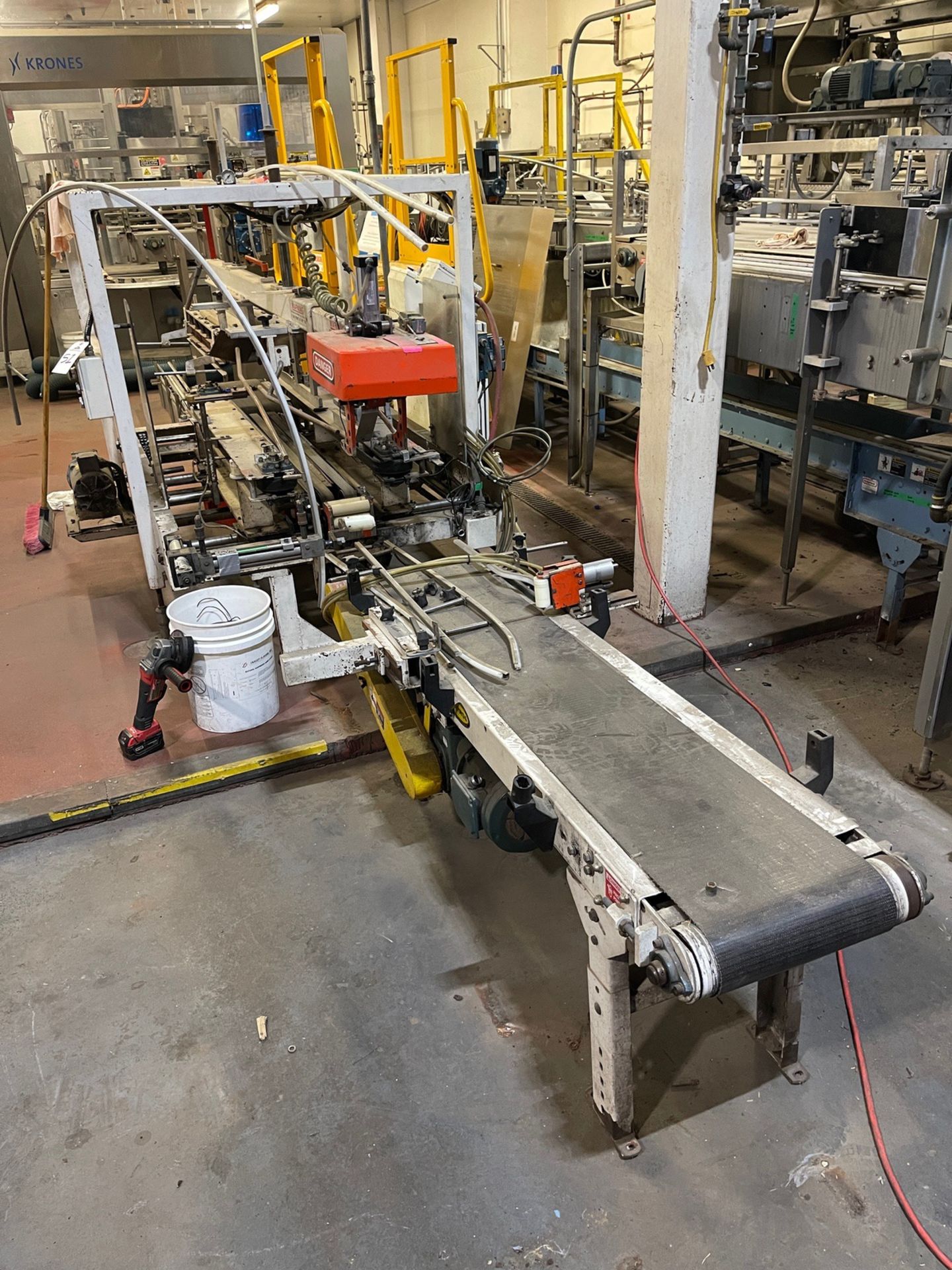 SWF MTS 1300 Case Sealer, S/N 7972099 (Located in Boston, MA) | Rig Fee $250 - Image 2 of 5
