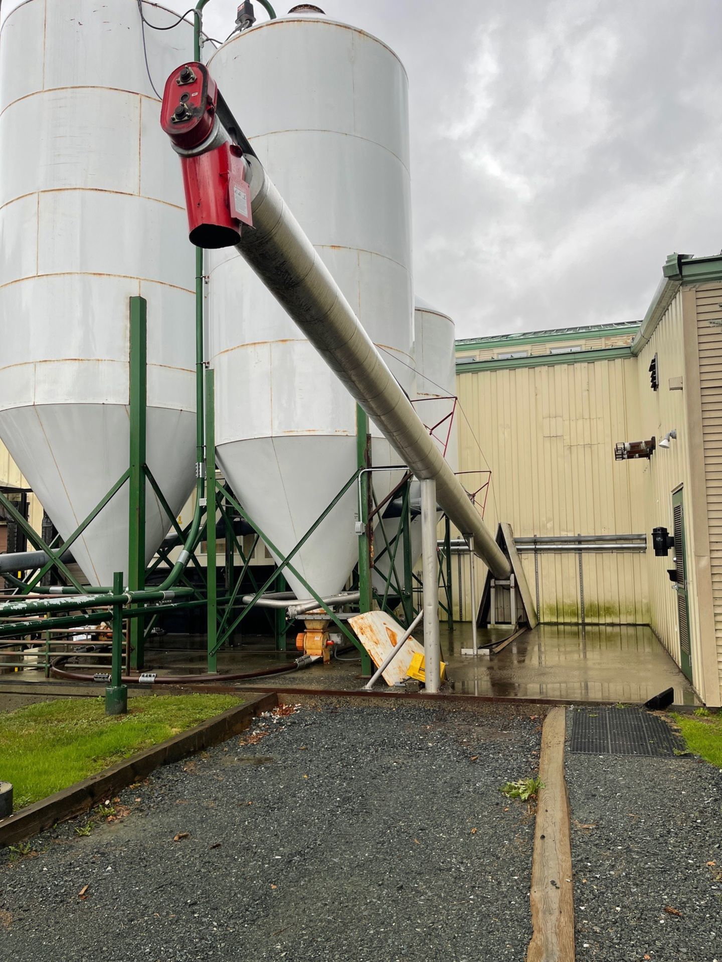 Fertel Spent Grain Auger with Approx 46' Overall Length (Located in Bridgewater, | Rig Fee $800 - Image 2 of 3