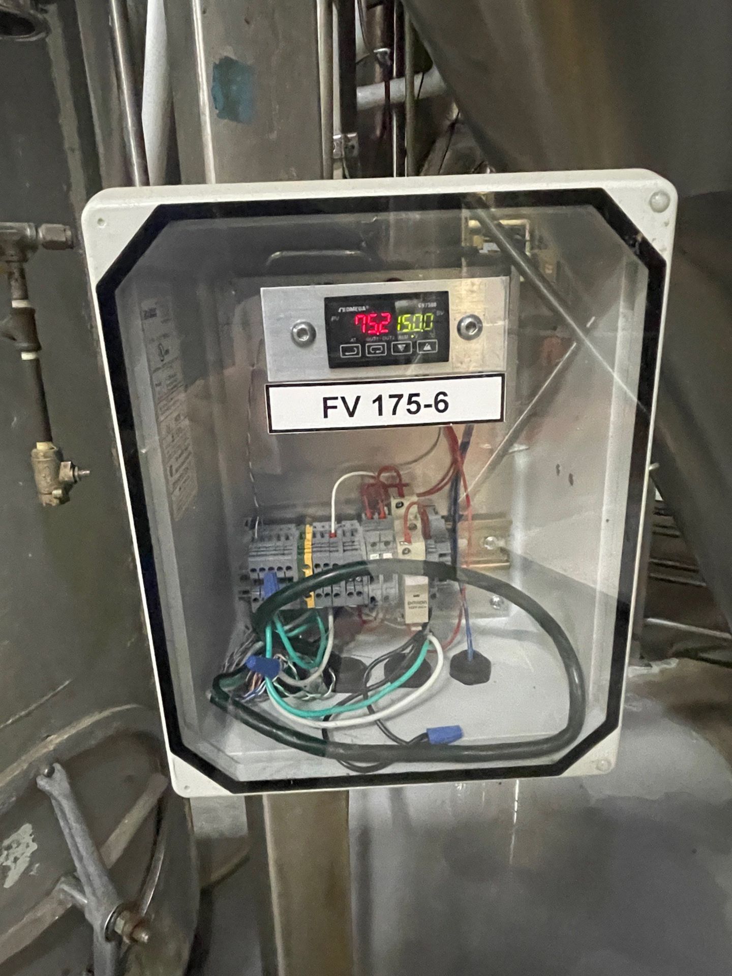 DME 175 BBL Fermenter, Cone Bottom, Glycol Jacketed, Temperature Controls, Manway, | Rig Fee $3000 - Image 2 of 2