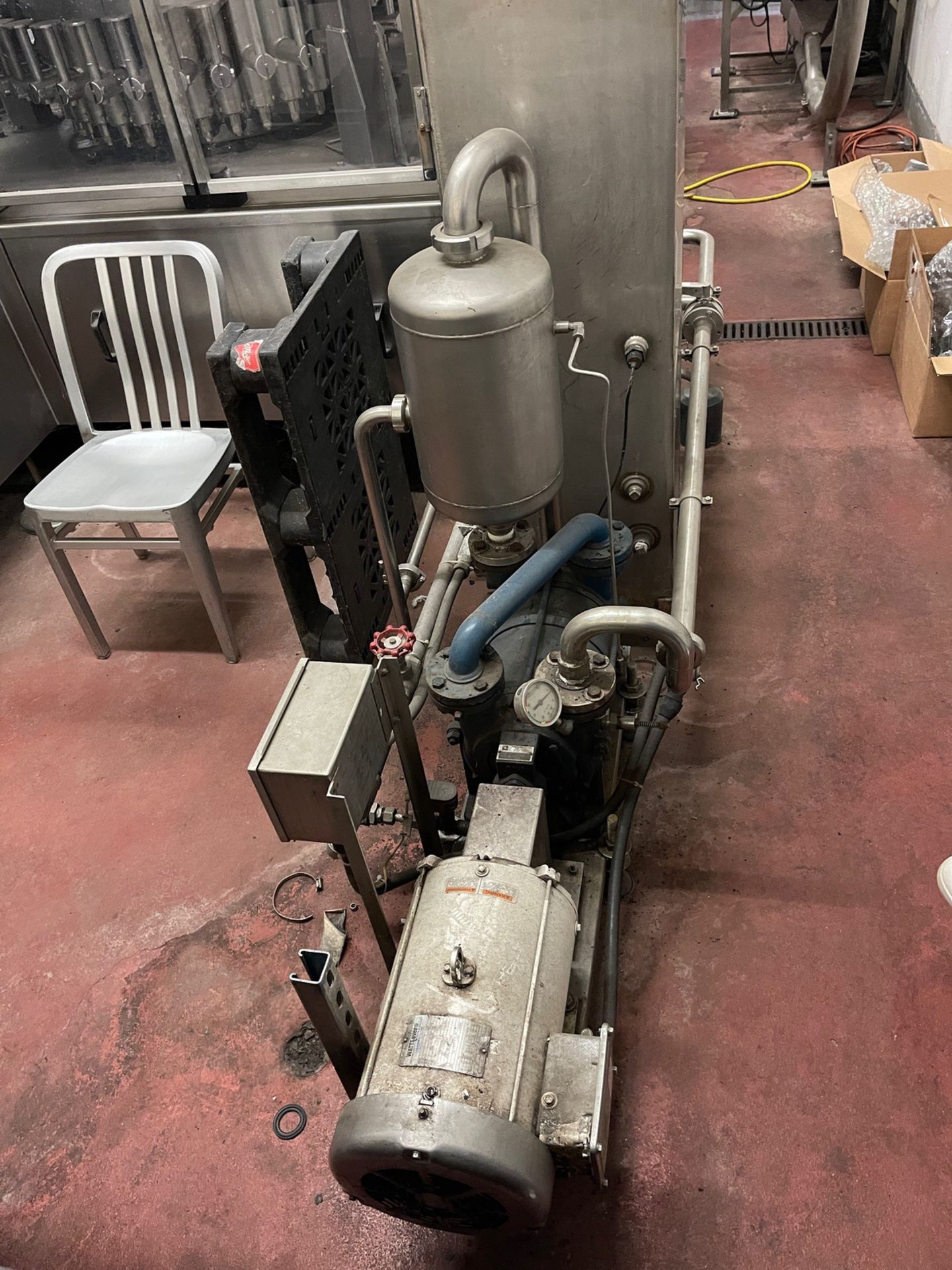 Krones 36 Head - 12oz./22oz. Bottle Filler with Cap Conveyance System, 240 bpm, Mo | Rig Fee $4000 - Image 10 of 14