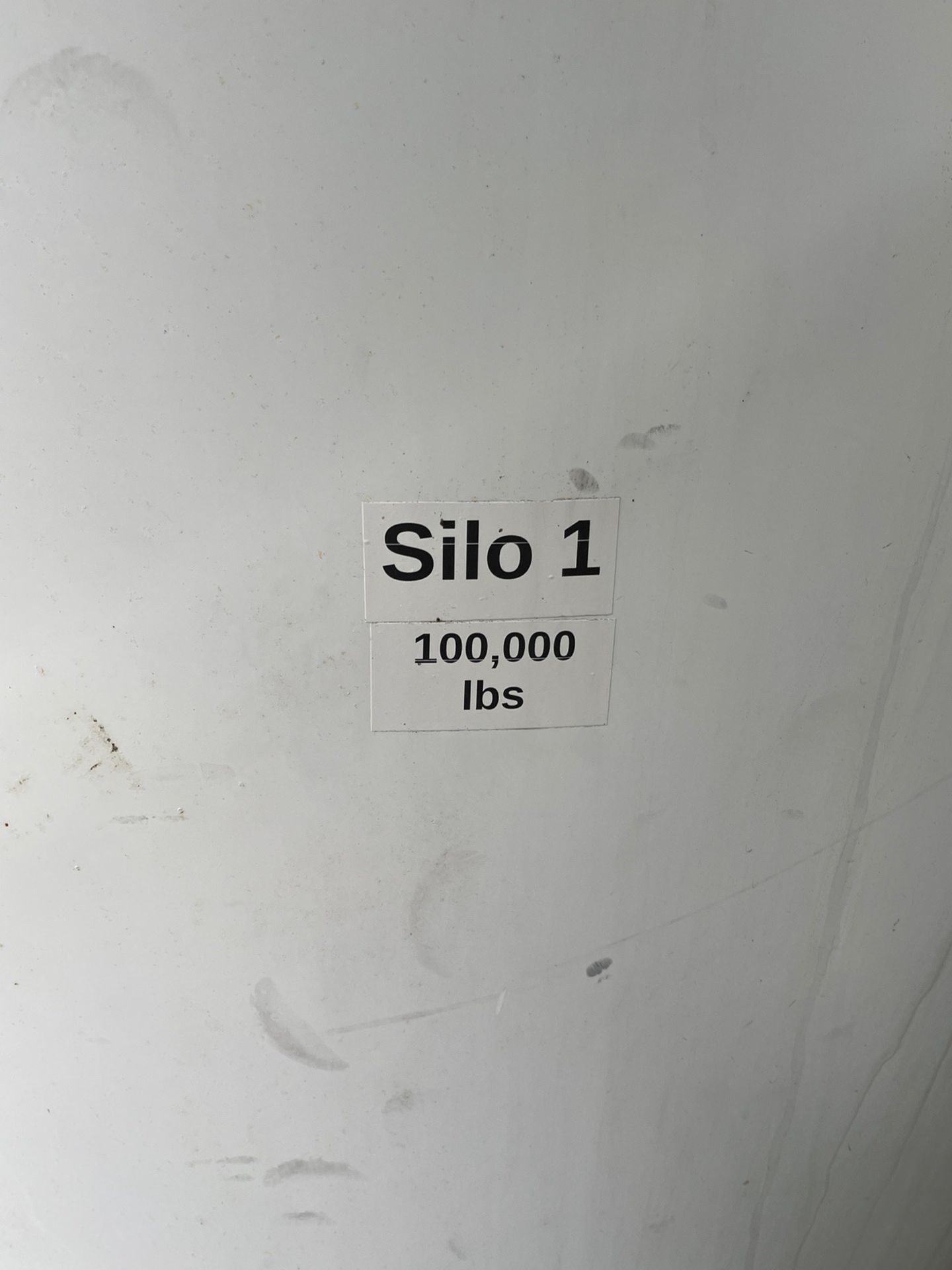 100,000 LB Capacity Bushnell Grain Silo, Approx. 12' Diameter (Located in Bridgewa | Rig Fee $3800 - Image 3 of 4