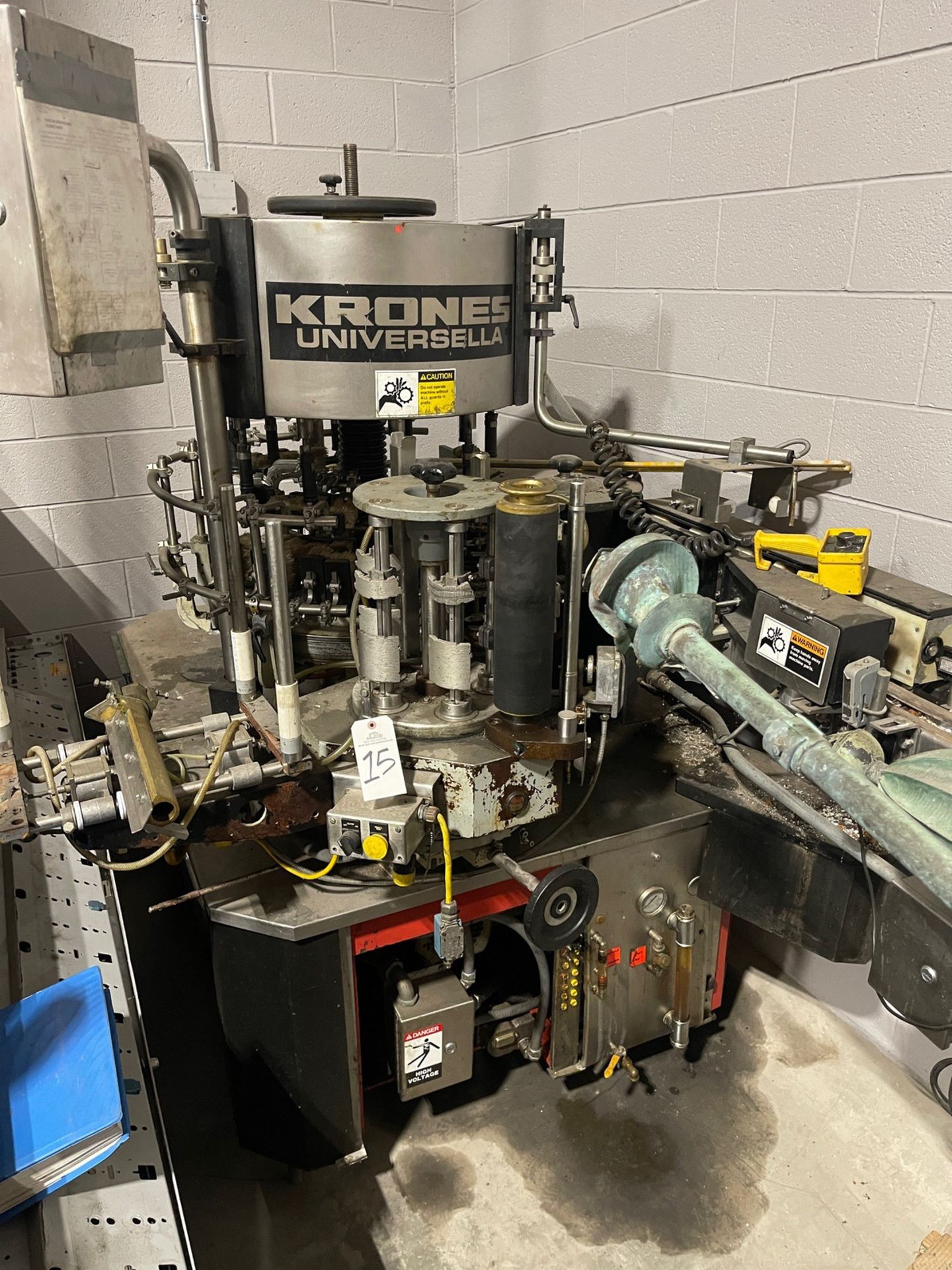 Krones Universella Labeler, S/N 91-045, Includes Extra Parts In Drawers and Control | Rig Fee $500