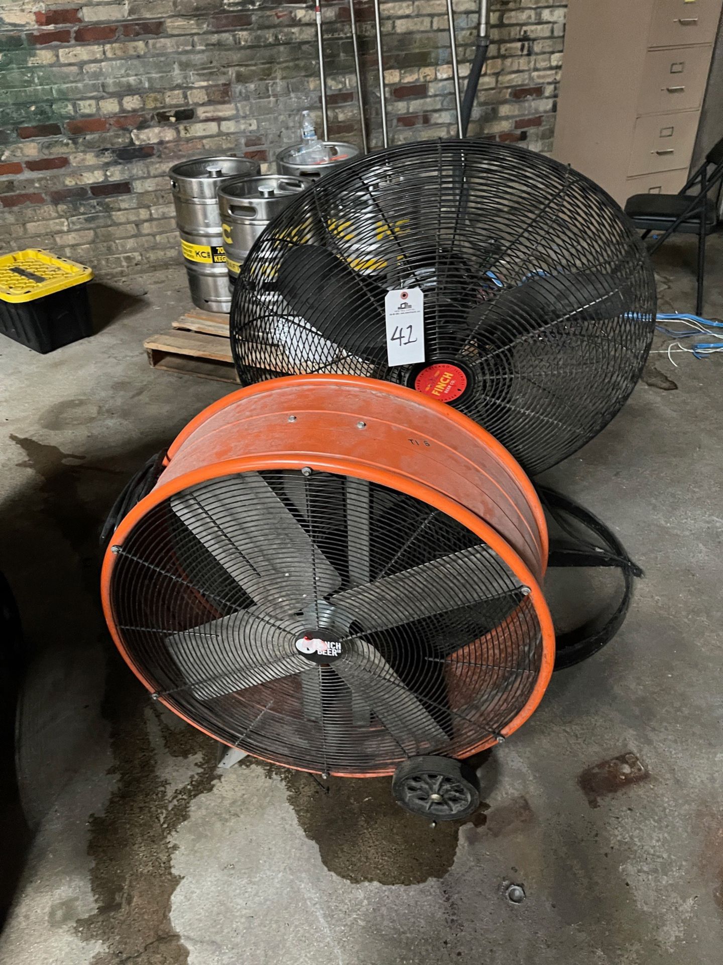 Lot of (2) Fans, (1) Floor and (1) Pedestal, Both Approx. 33'' Diameter | Rig Fee $50