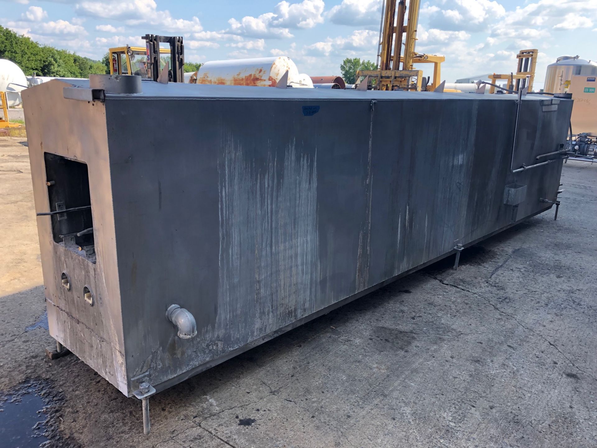 Continental Approx 18 ft, All Stainless Steel Single Lane Case Washer, Model D30 | Rig Fee $350