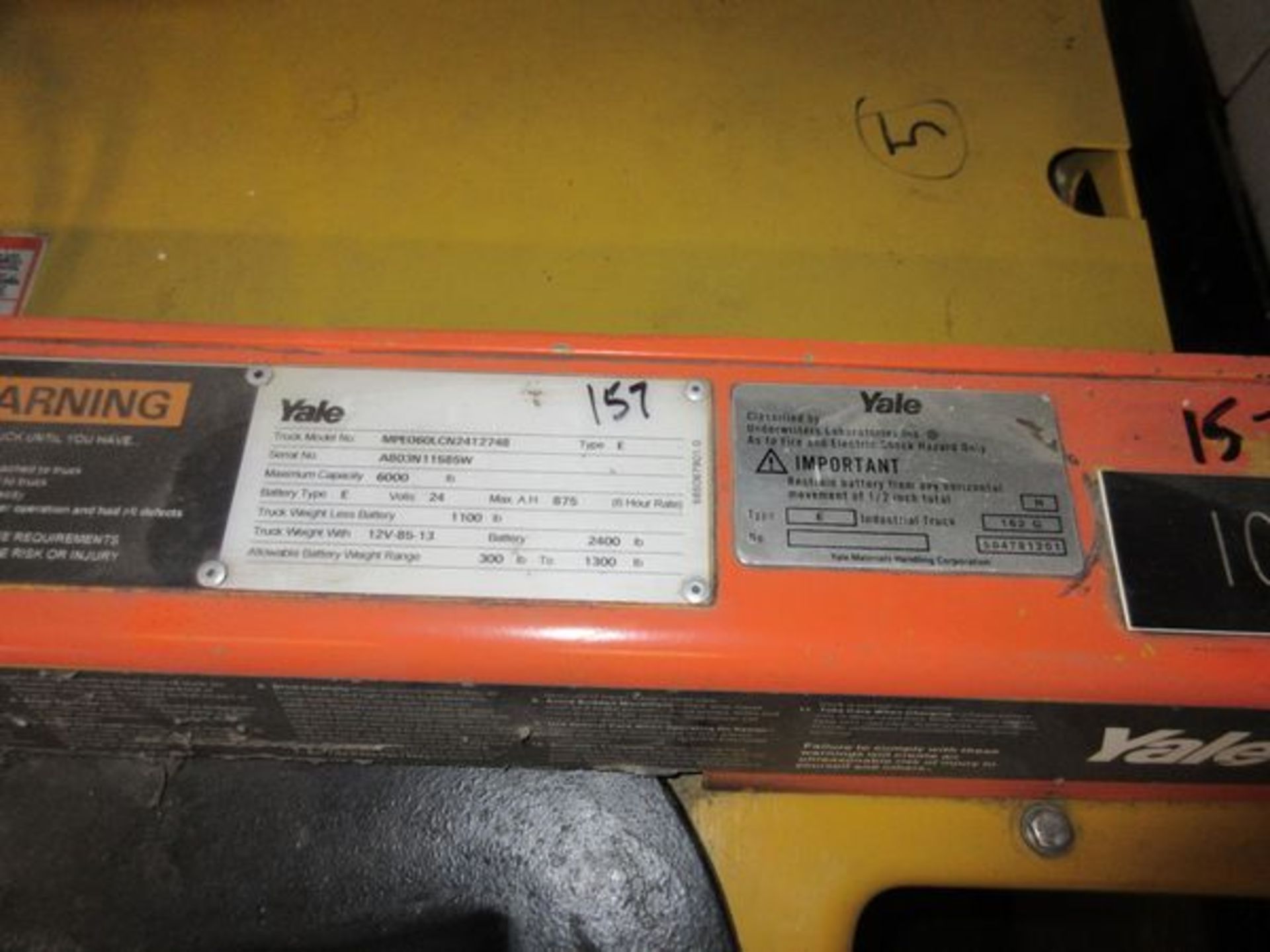 Yale MPE060LCN24T2748 Elec. Pallet Jack, 6000 Lb., 24 Volt, No Charger (Site Tag #15 | Rig Fee $25 - Image 3 of 4