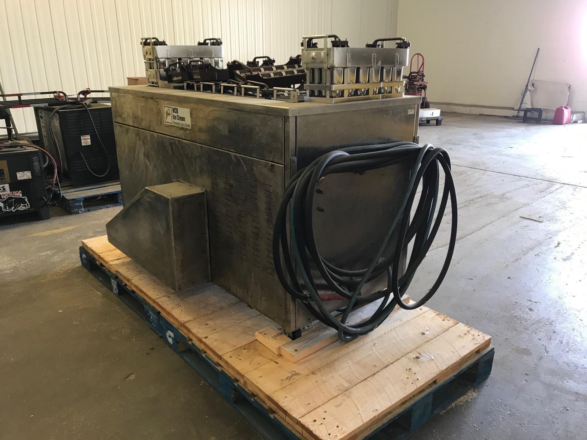 WCB Toy Vitaline With 9 Molds And Stick Holders, Located Hartsville, Tn (Located | Rig Fee $250 - Image 3 of 5