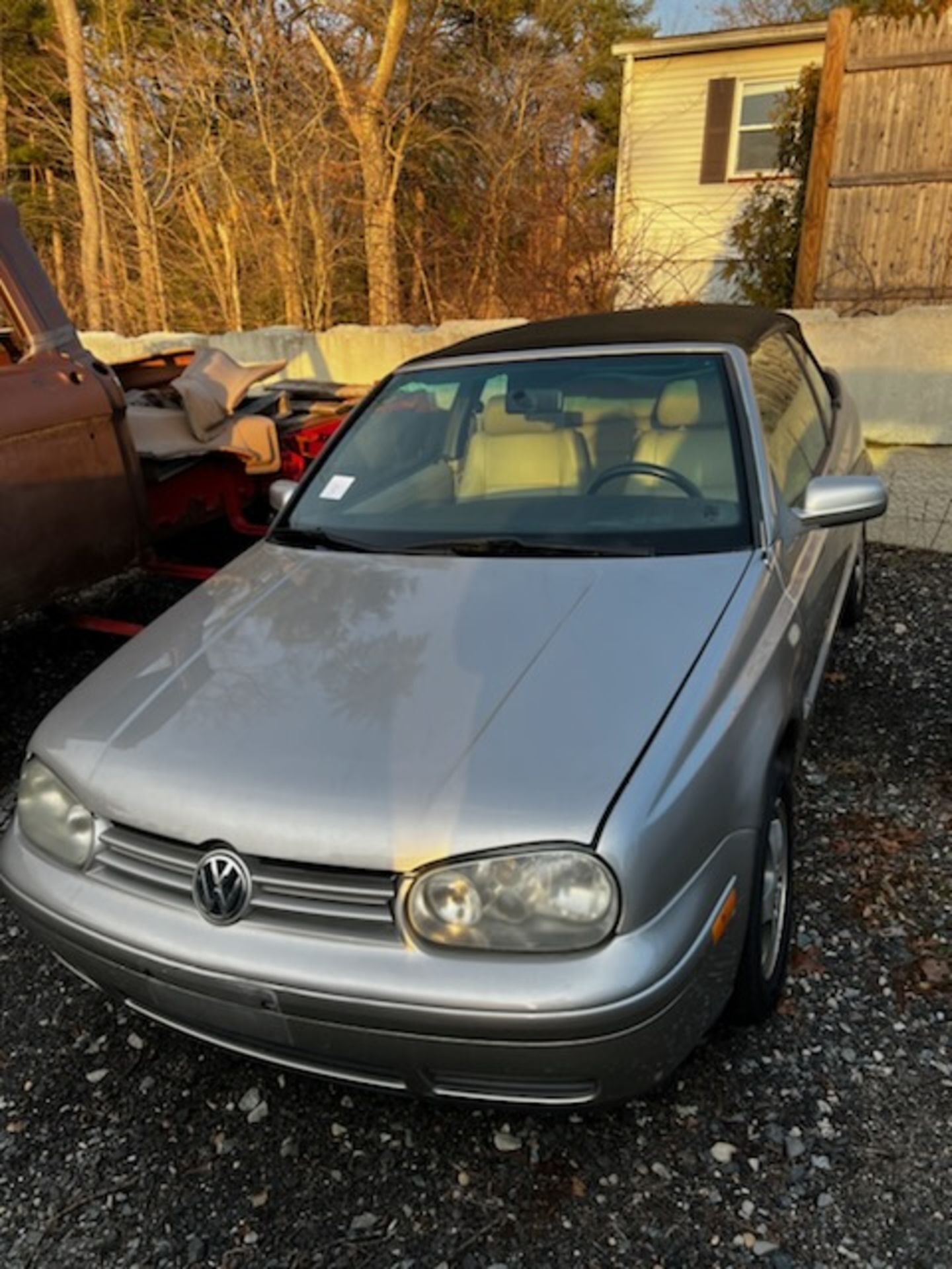 2000 Volkswagon Cabriolet Convertible, 5 Spd,Odom:TBD, Vin#: TBD INFO TO BE ANNOUNCED AT SALE (RUNS) - Image 2 of 4