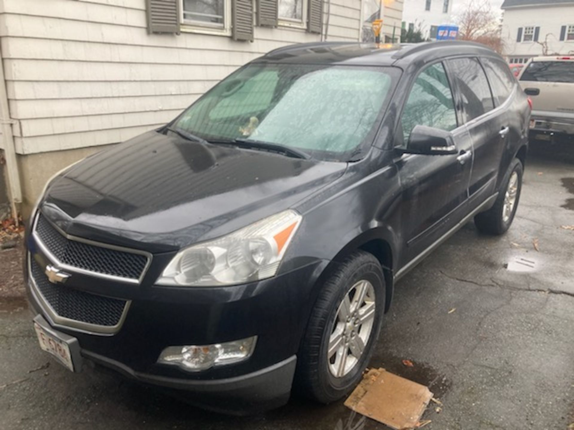 2011 Chevrolet Traverse, V6, All Wheel Drive, Auto Trans, Navigation, Second Row Buckets, 3rd Row Se - Image 6 of 14