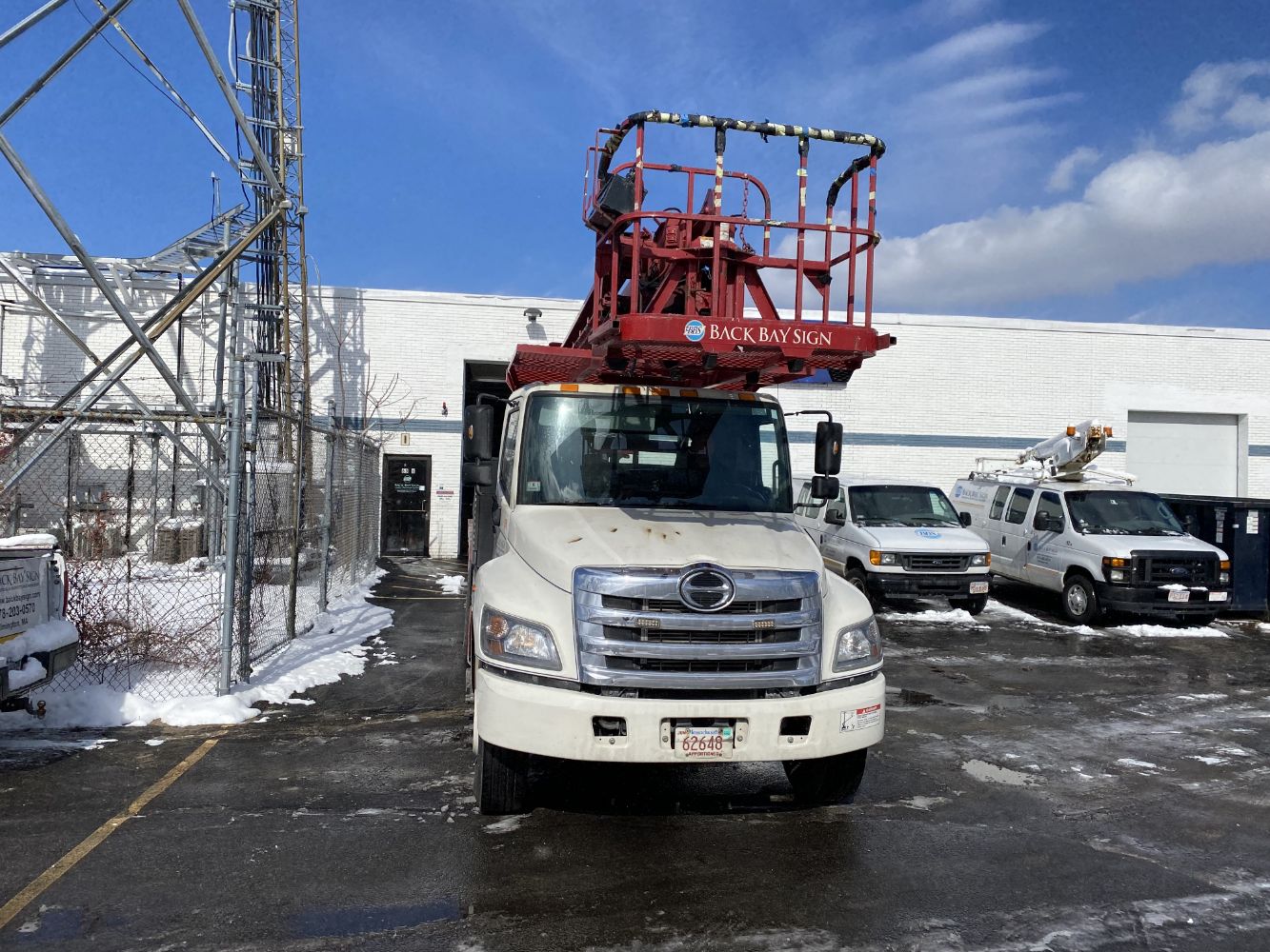 (2) BUCKET TRUCKS – MACHINE SHOP EQUIPMENT – TOOLS – FORKLIFT – PICKUP - VAN