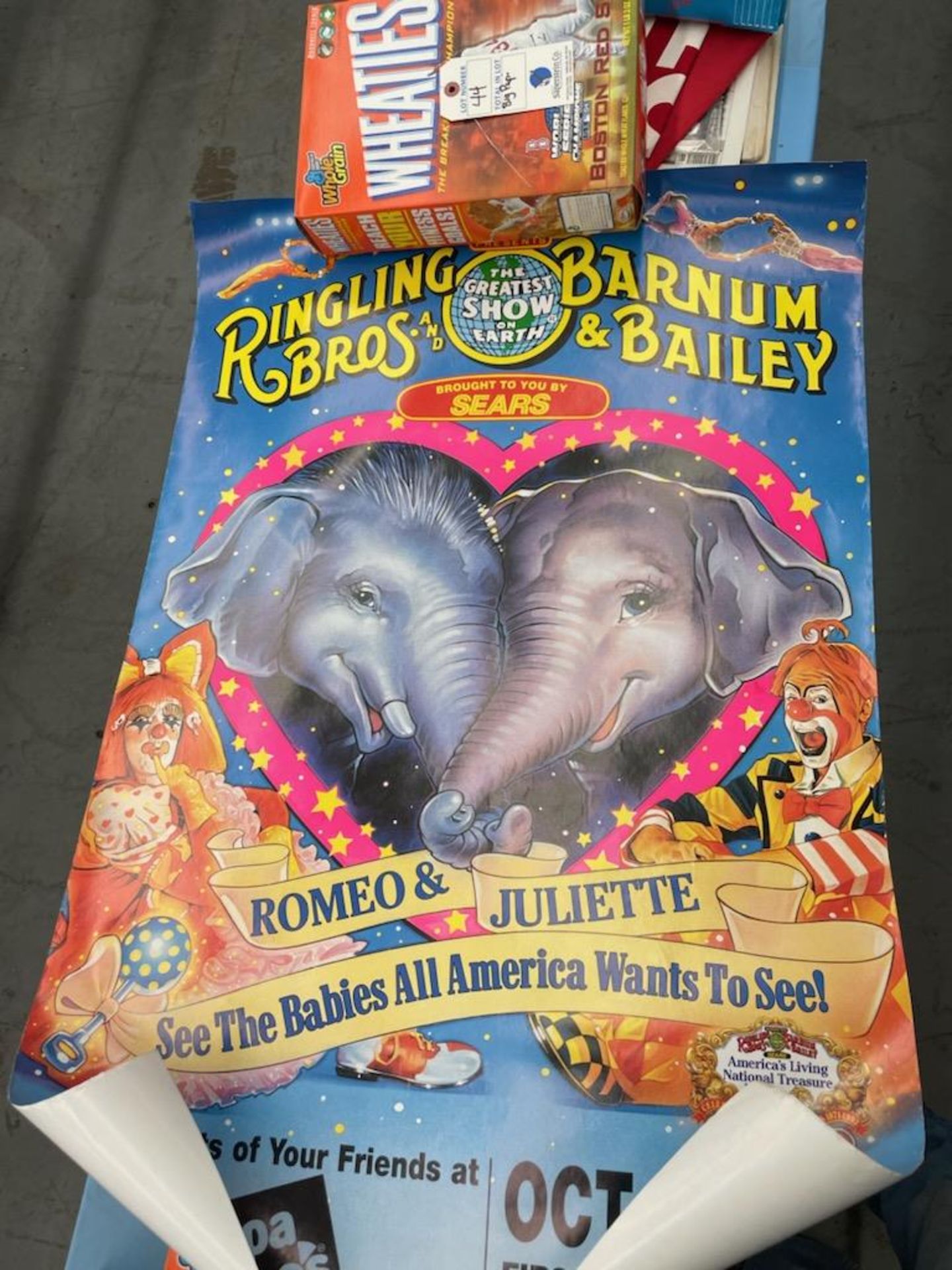 (Lot) Ringling Brothers Barnum & Bailey c/o: First Show Oct 11 2004 Feet Center Ticket, Matching - Image 2 of 4