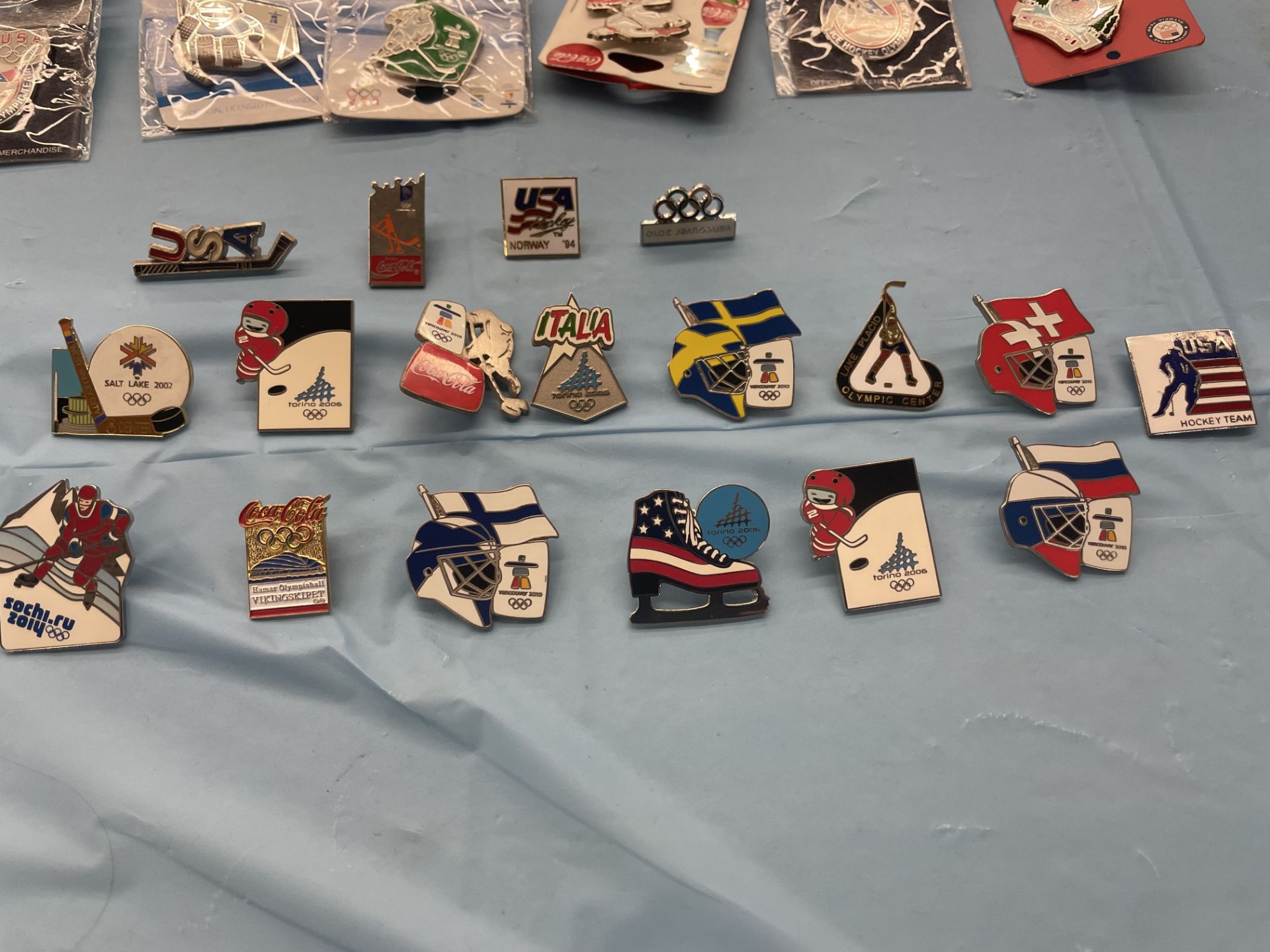 (Lot) (24) Olympic Hockey Commemorative Pins, Vancouver, Sochi, Torino, Salk Lake City, Lillehammer - Image 2 of 7