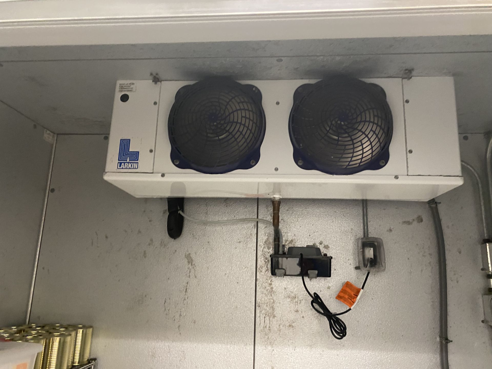 Thermal Rite Metal Clad 5' x 8' Walk In Refrigeration Cooler (Exterior Dims) w/Larkin 2 Fan Blower & - Image 3 of 4
