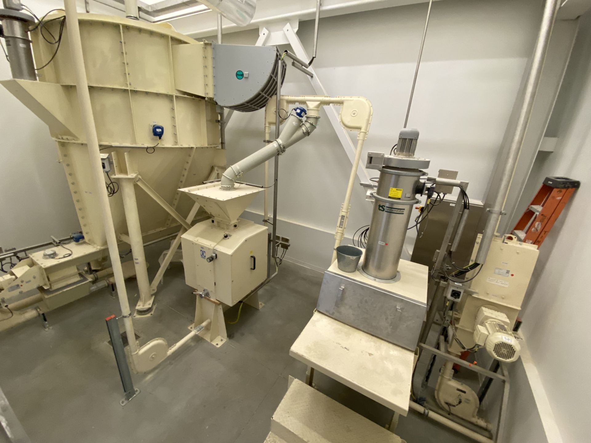 {LOT} Malt Handling Facility c/o: Kunzel Malt Four Roller w/.12Kw & 2.1Kw Motors, Top & Bottom