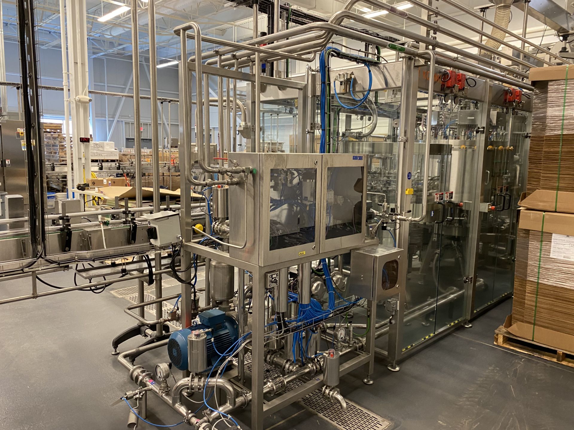 {ENTIRETY OFFERING BOTTLING LINE CONSISTING OF LOTS 126 - 140} THIS LOT WILL BE OFFERED AT 10:30AM - Image 39 of 42