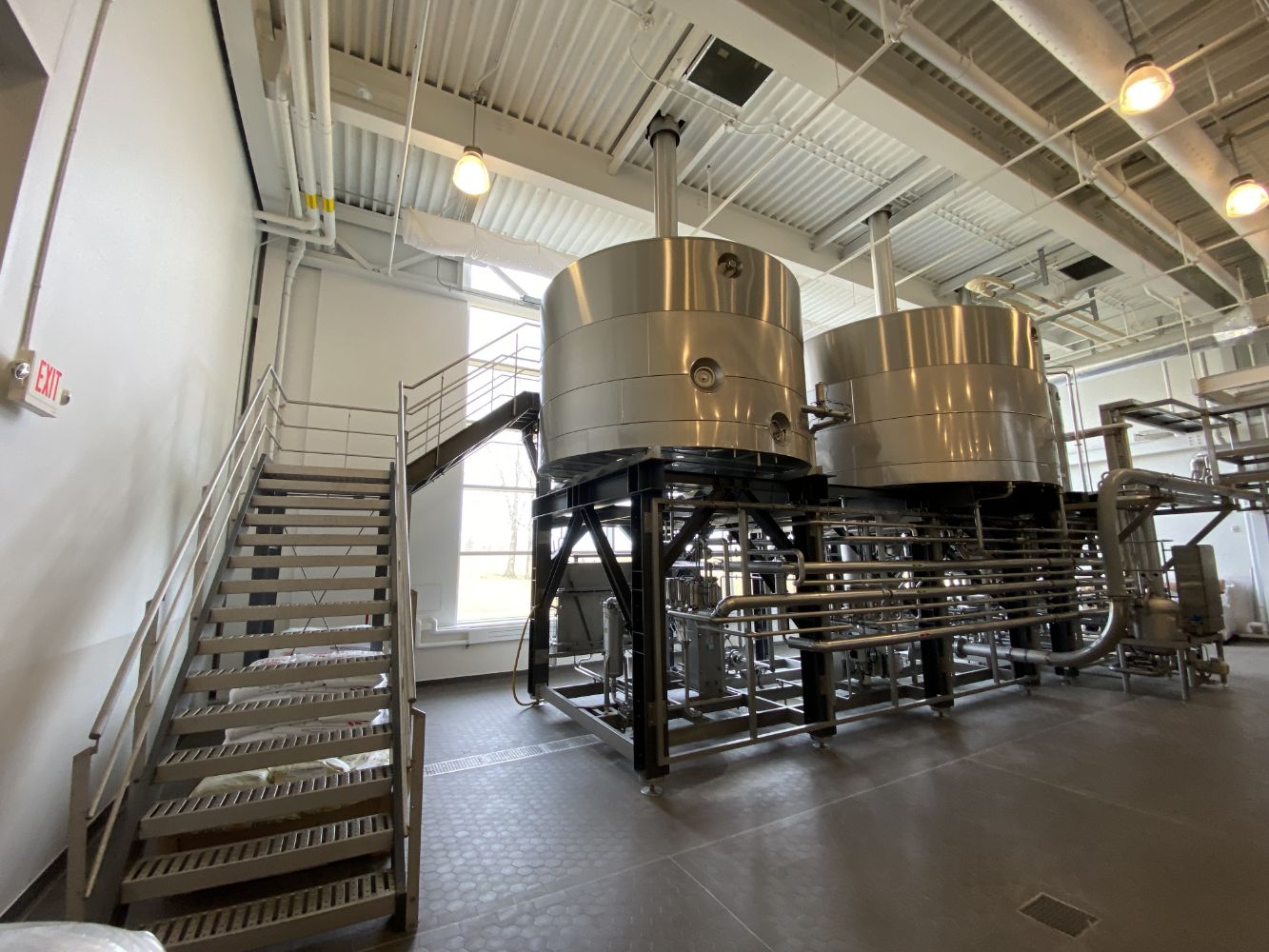 BREWING & BOTTLING FACILITY - STATE OF THE ART KRONES 50-BARREL BREWERY - KOSME BOTTLING LINE (ALL LIKE NEW)