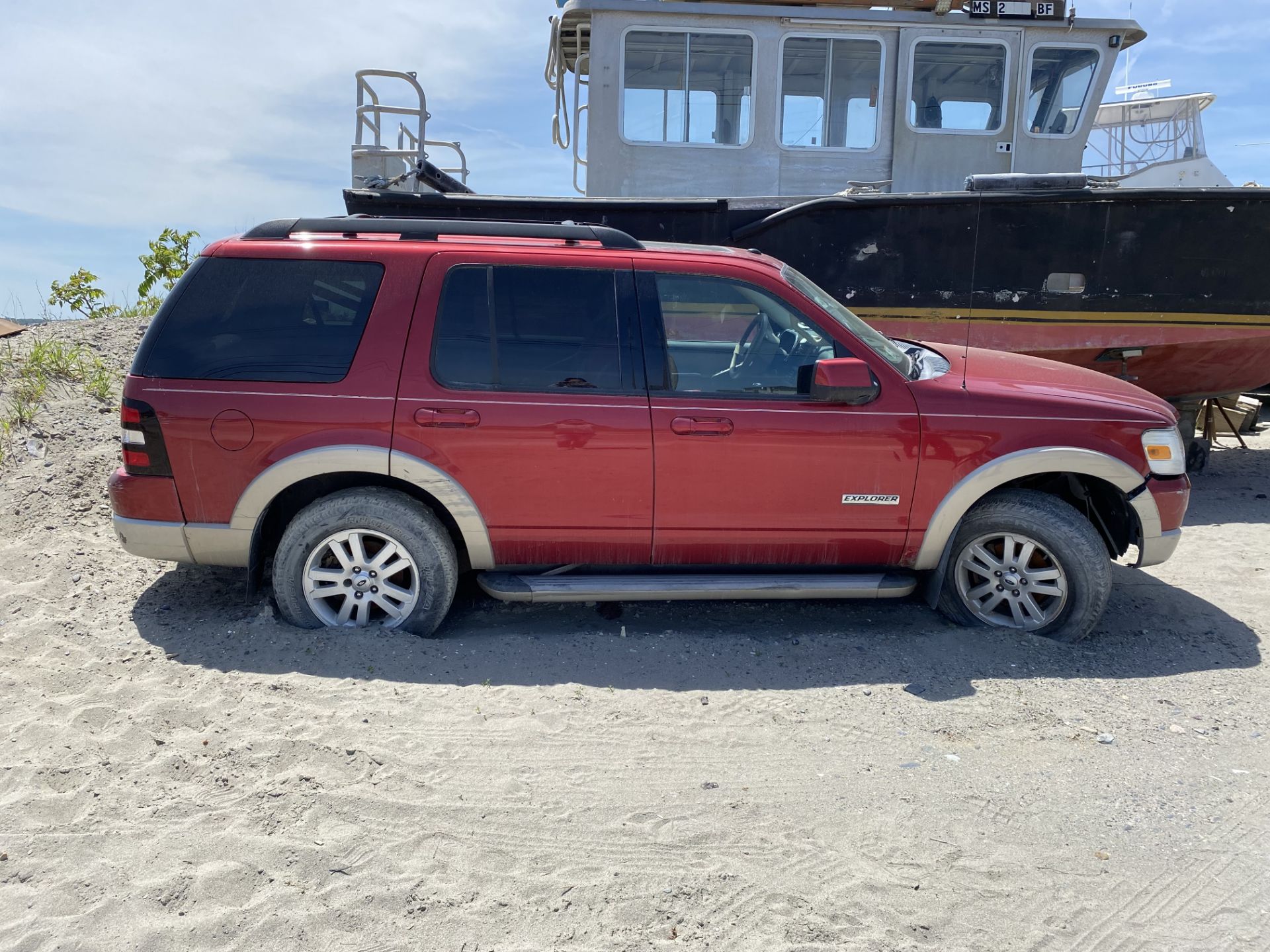 2008 Ford Explorer Eddie Bauer Edition, 4 x 4, Leather, Glass Roof, Ocean Salvage Vehicle w/ - Image 2 of 2