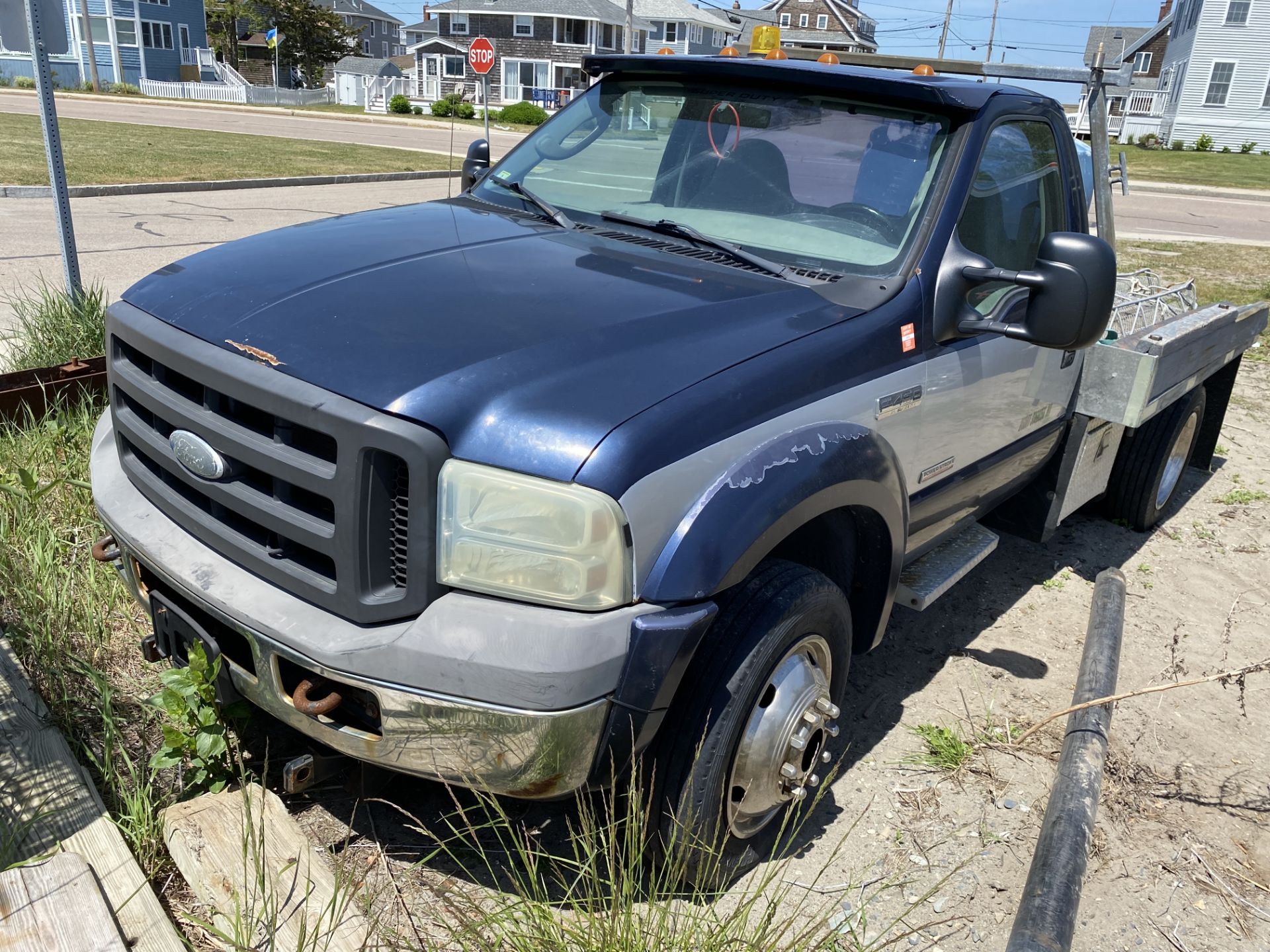 2004 Ford F-450, 6 Wheel Flat Bed, 4 x 4, 6.0L Diesel, Auto Transmission, Odom: 61,000, GVWR: 16,000 - Image 3 of 6