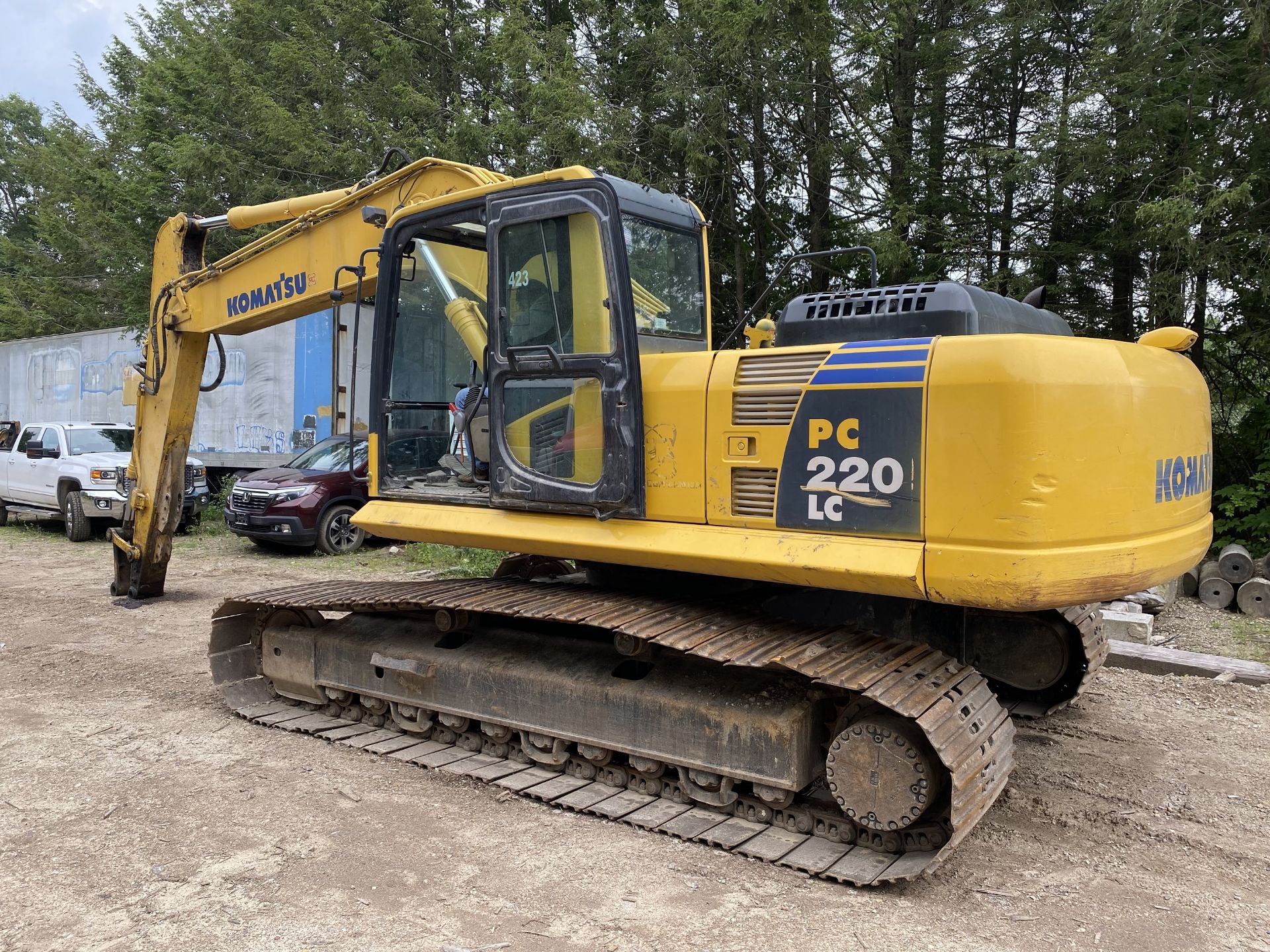 Komatsu PC220LC8 Track Excavator, AC/Heat, Radio, Fuly Enclosed Cabin (All Glass Good) Hrs: 13, - Image 5 of 8