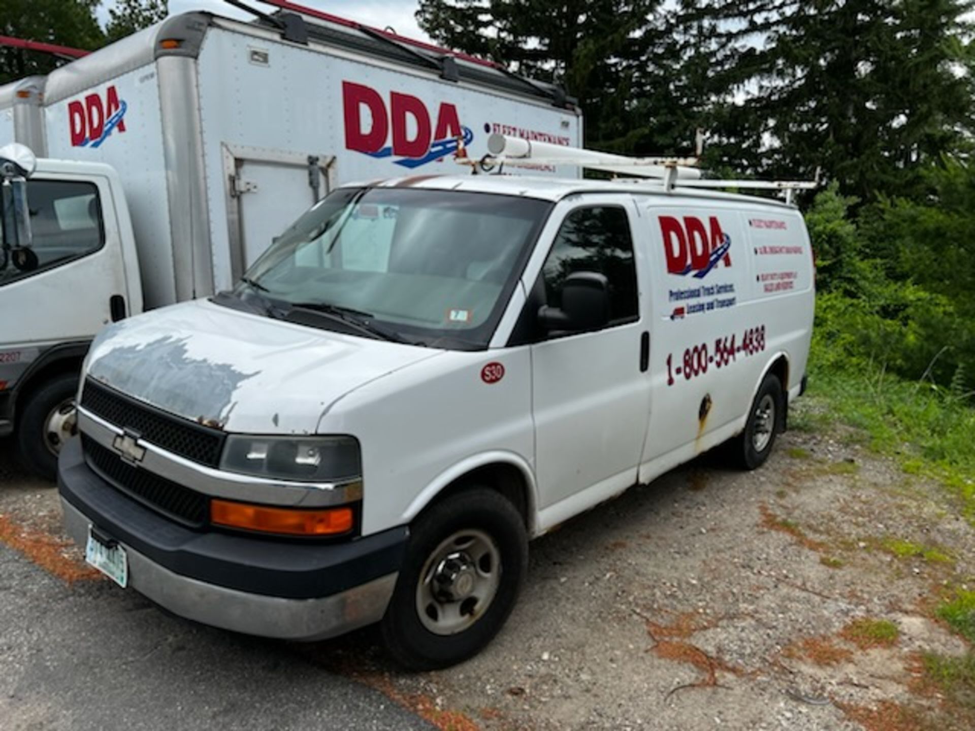 2006 Chevrolet Express Van 2500, Automatic Transmission, Gas, Curbside Slider w/Glass, Rear Barn Doo - Image 2 of 3