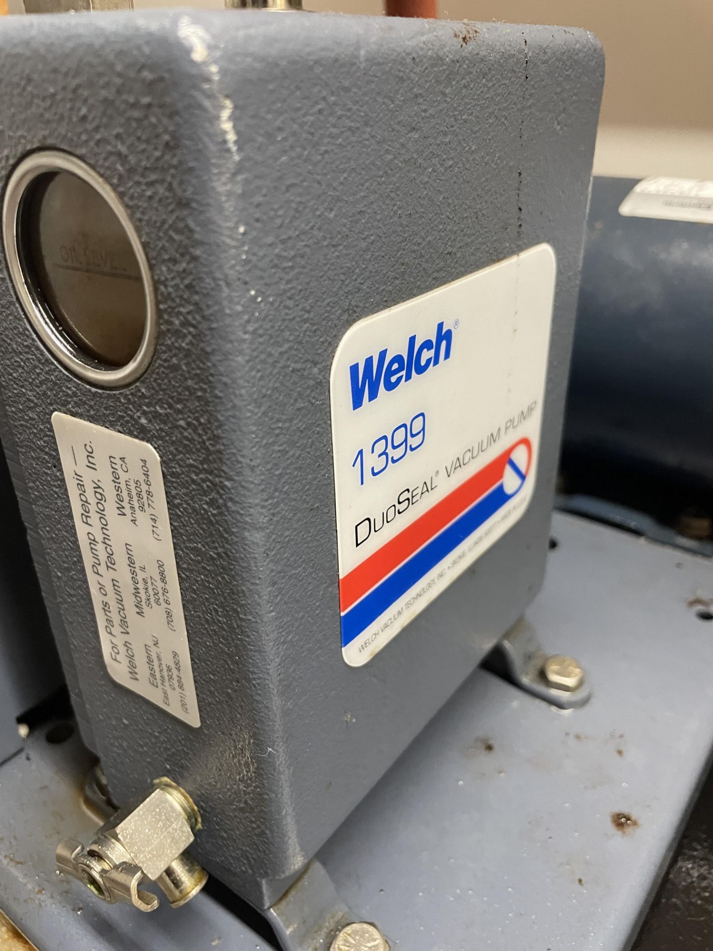 Welch #1399 1/3HP, Single Phase Vacuum Pump w/Dewar - Image 2 of 3