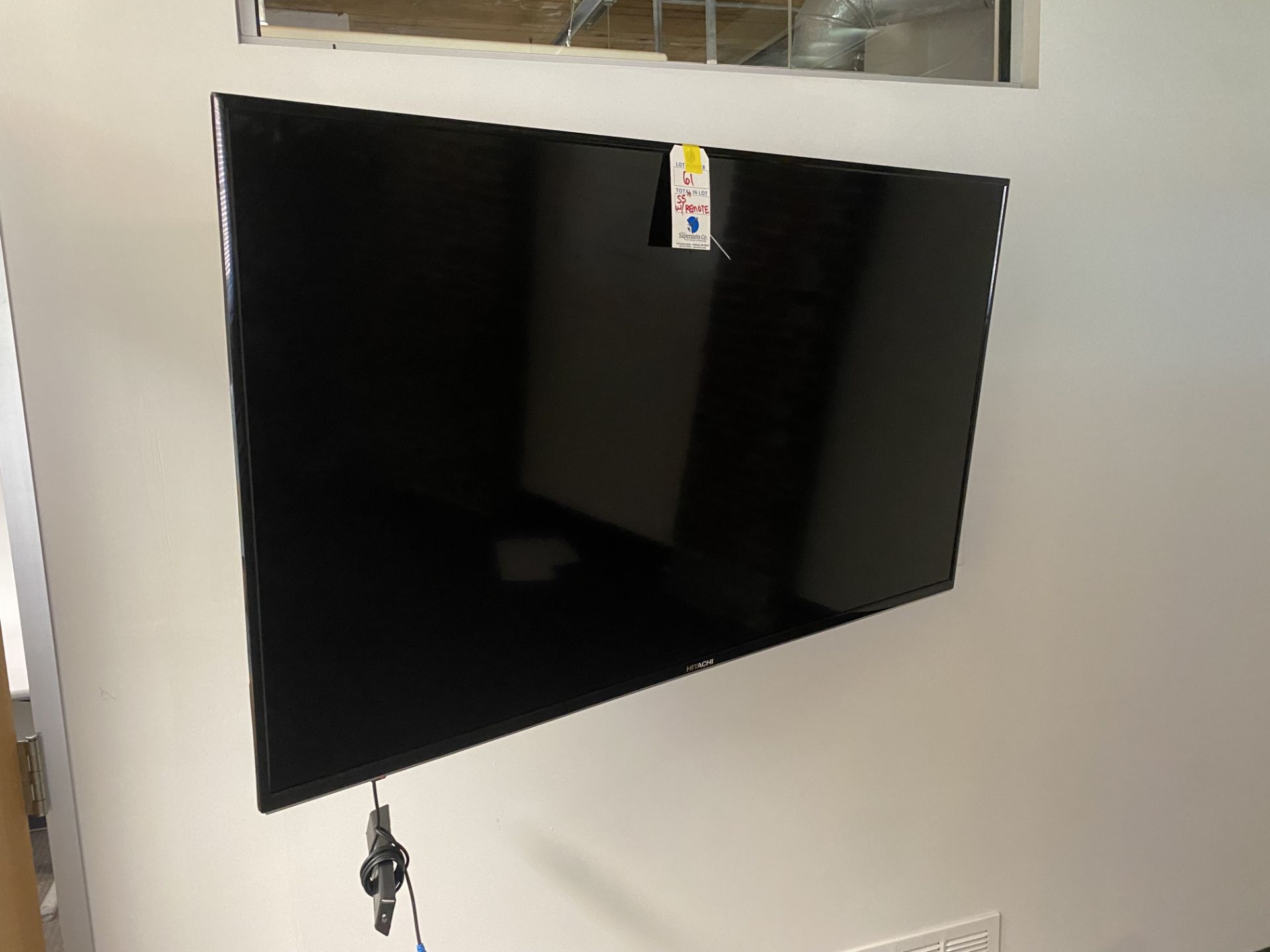 Hitachi 55" Flat Screen TV w/Remote (NO BRACKET OR WALL MOUNT)