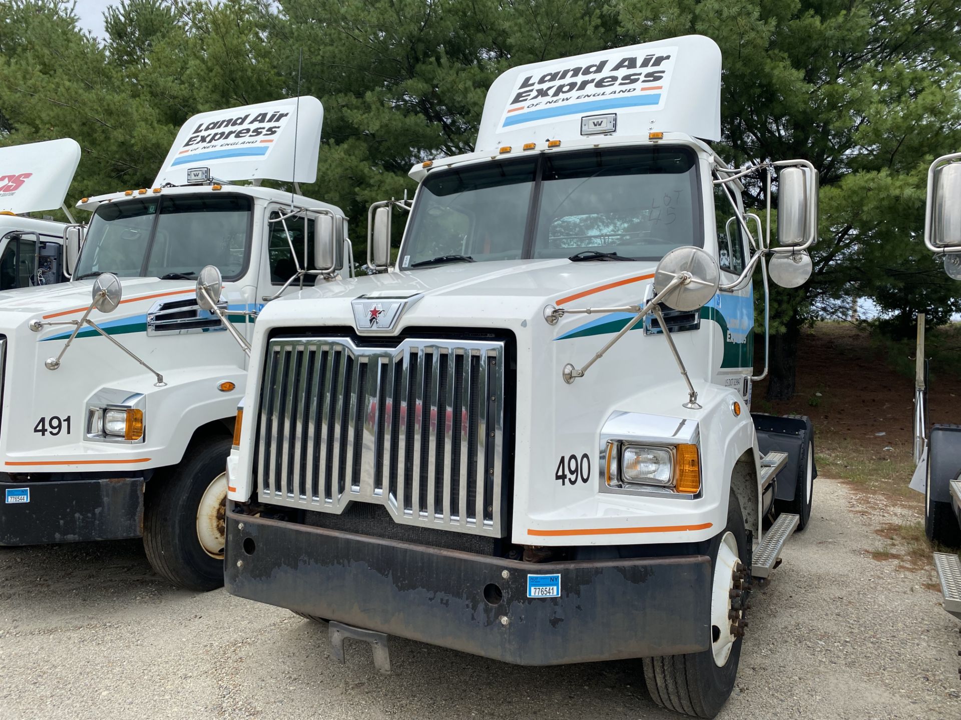 2016 Western Star W4700 SB, 6 Wheel, Day Cab, Auto Trans, 35,000 GVWR, DD13 Detroit Diesel, 12.8L,