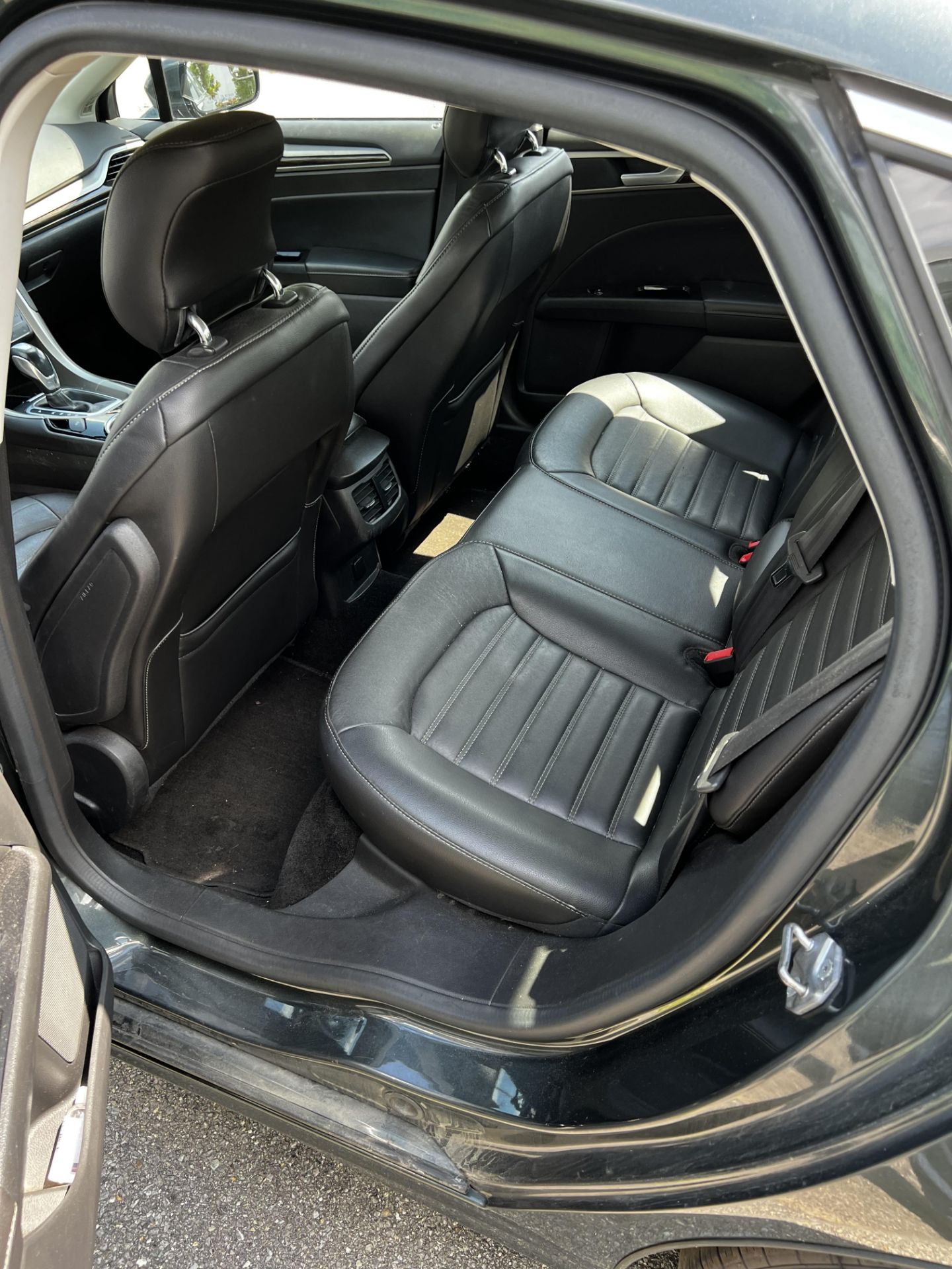 2015 Ford Fusion SE, AWD, ECO Boost, 4 Door, Leather Moon Roof, Keyless, Dual Climate, Touch Screen, - Image 3 of 7