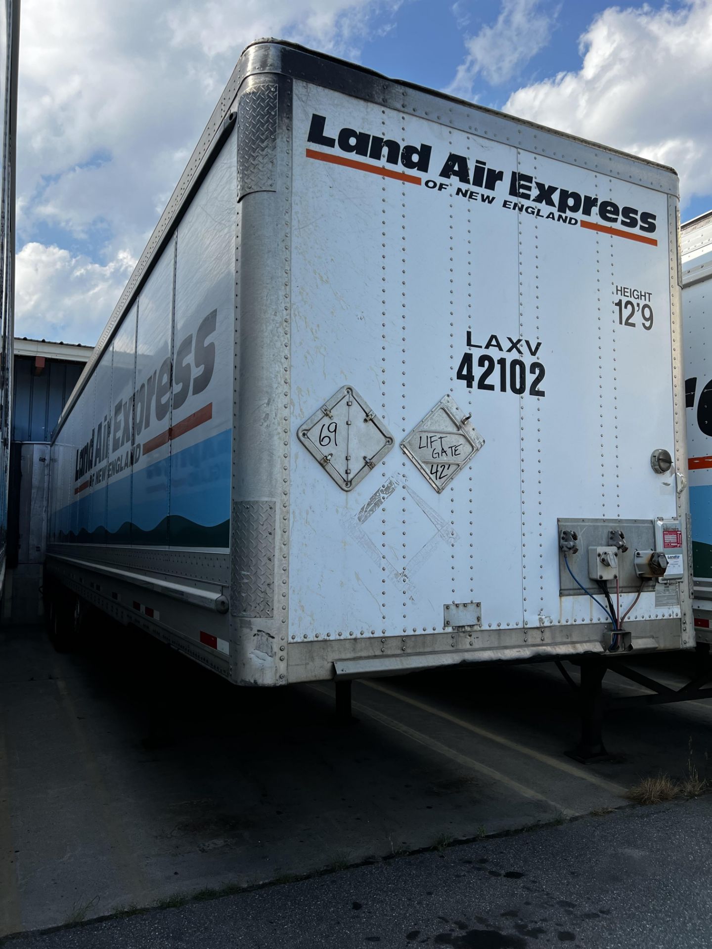 2013 Wabash 42' Liftgate Trailer, Sliding Rear Axle, Roll Up Door, 12'9" HT, (Unit 42102) - Image 4 of 9