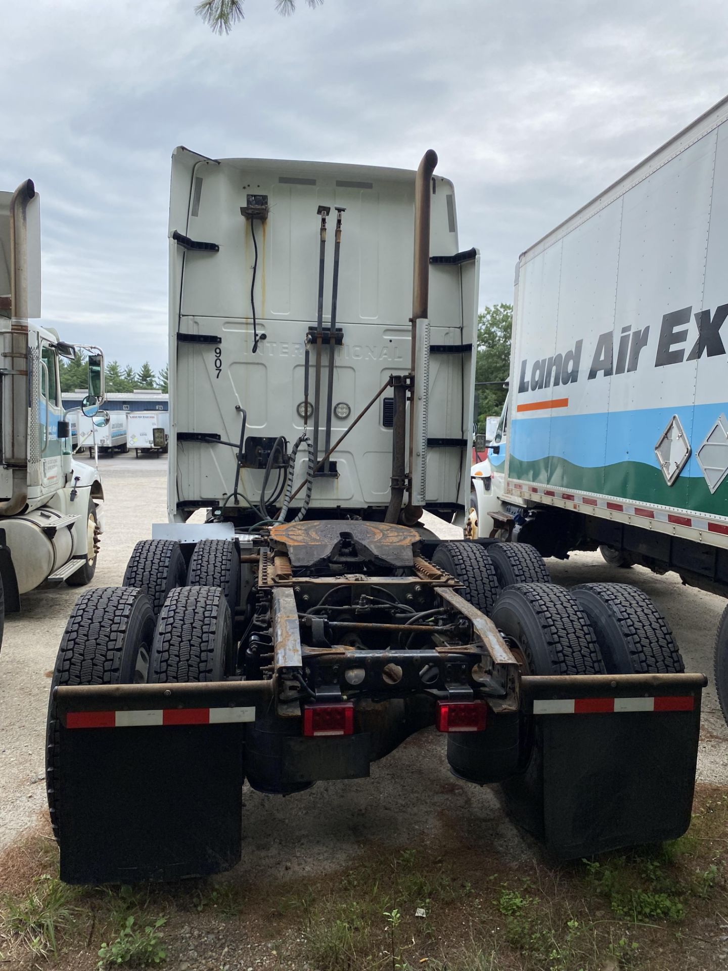 2013 International Pro Star +122, 10 Wheel 6 x 4 Sleeper Tractor, 10 Speed Hi Lo Eaton Fuller Trans, - Image 27 of 30