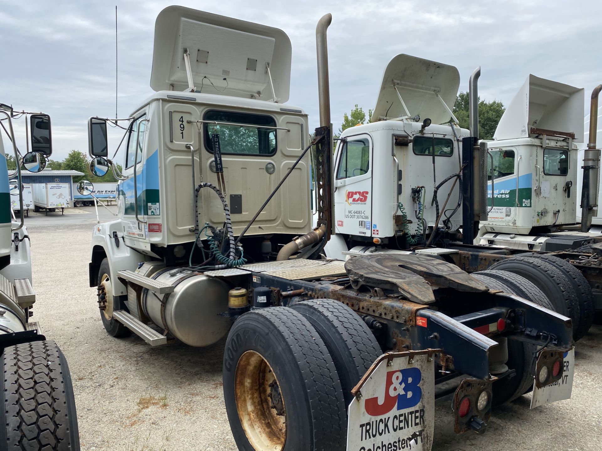 2016 Western Star W4700 SB, 6 Wheel, Day Cab, Auto Trans, 35,000 GVWR, DD13 Detroit Diesel, 12.8L, - Image 6 of 12