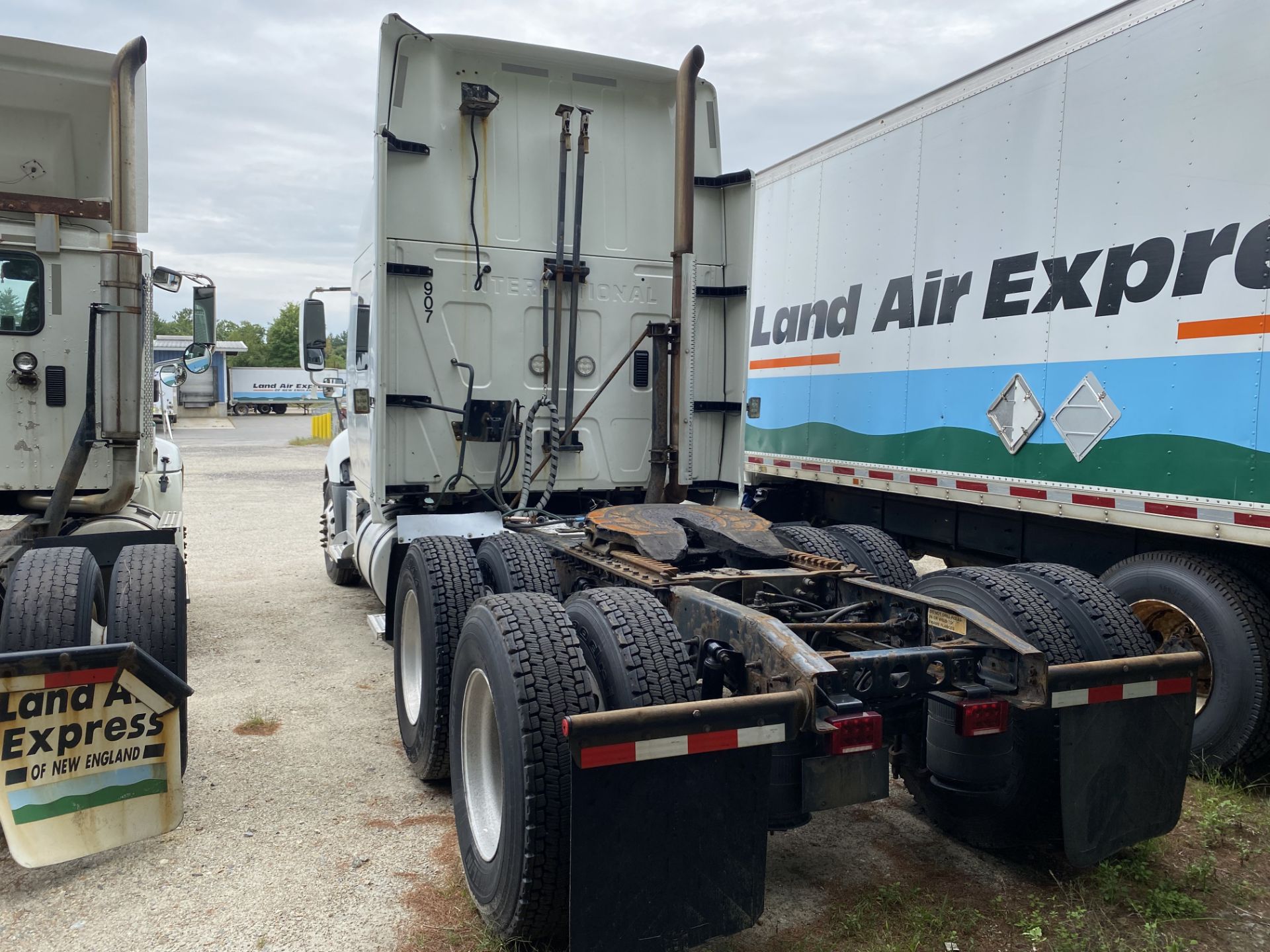 2013 International Pro Star +122, 10 Wheel 6 x 4 Sleeper Tractor, 10 Speed Hi Lo Eaton Fuller Trans, - Image 28 of 30