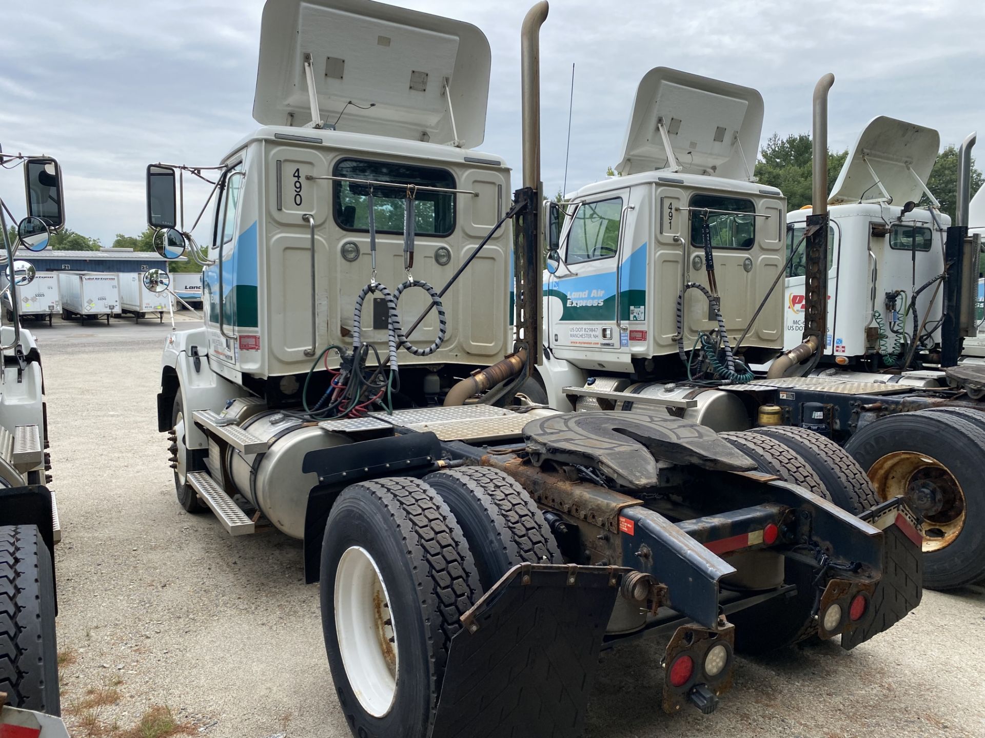 2016 Western Star W4700 SB, 6 Wheel, Day Cab, Auto Trans, 35,000 GVWR, DD13 Detroit Diesel, 12.8L, - Image 6 of 13