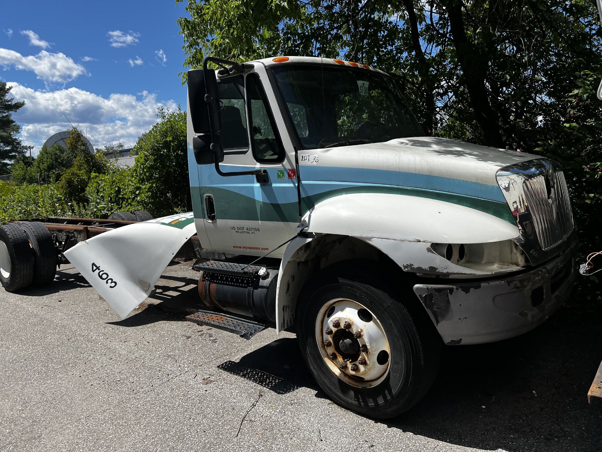 "AS IS" Freightliner, Cab & Chassis, VIN: H338789 (PARTS TRUCK)