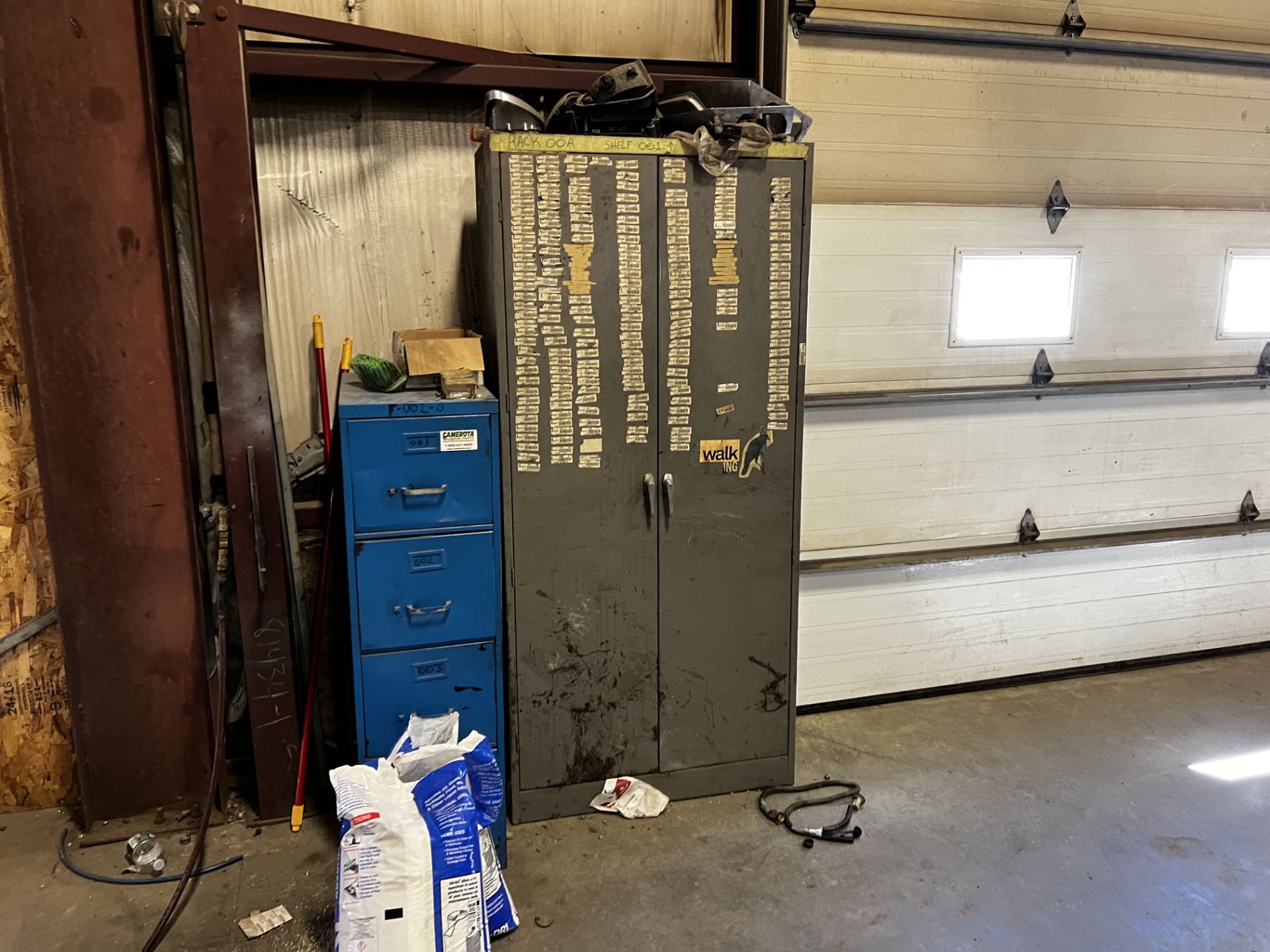 {LOT} - Asst. Truck parts Oil Change Equip, Hardware & Cabinet (No Air Comp. & No Waste Oil) - Image 2 of 10