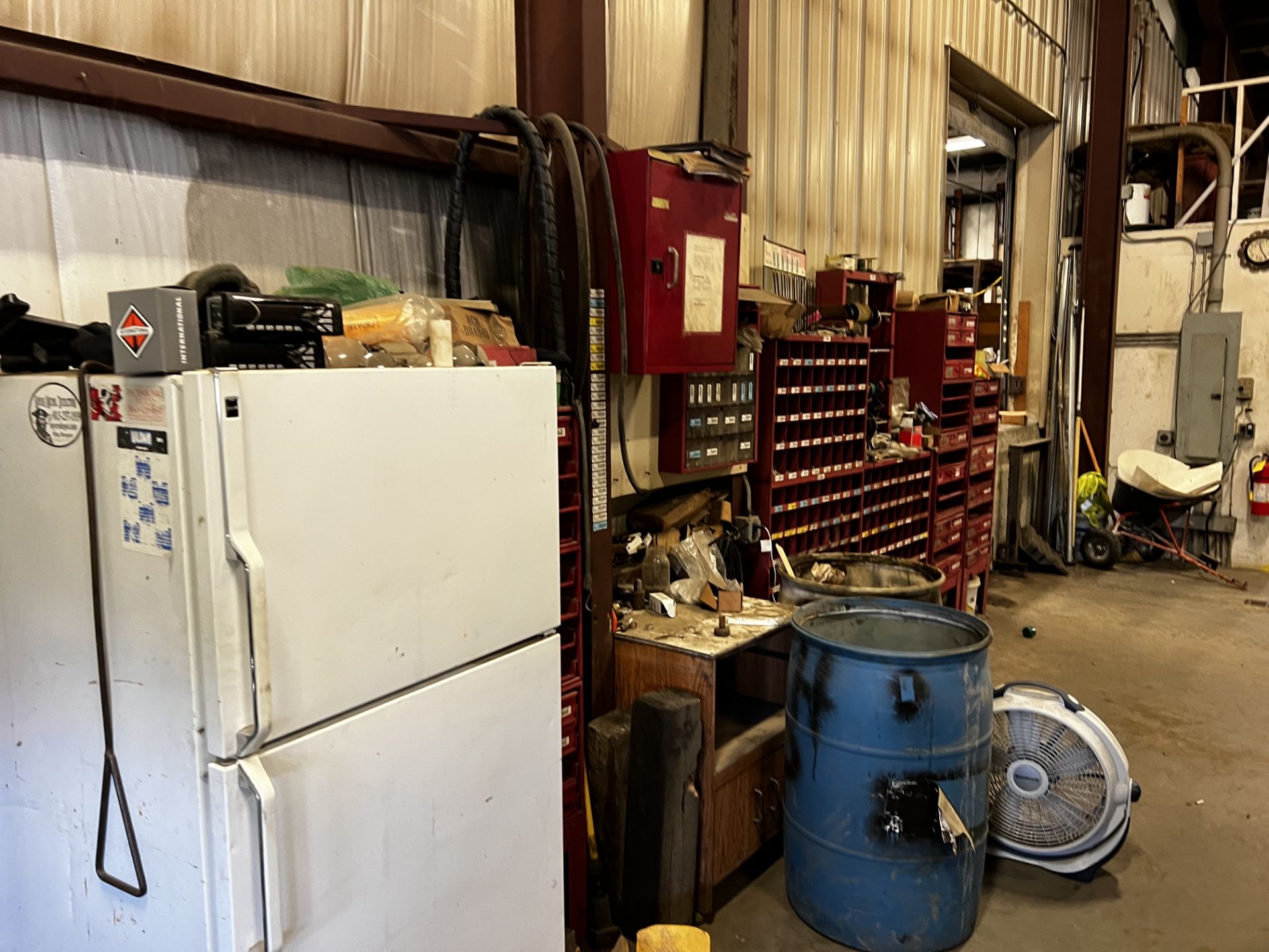 {LOT} - Asst. Truck parts Oil Change Equip, Hardware & Cabinet (No Air Comp. & No Waste Oil) - Image 3 of 10