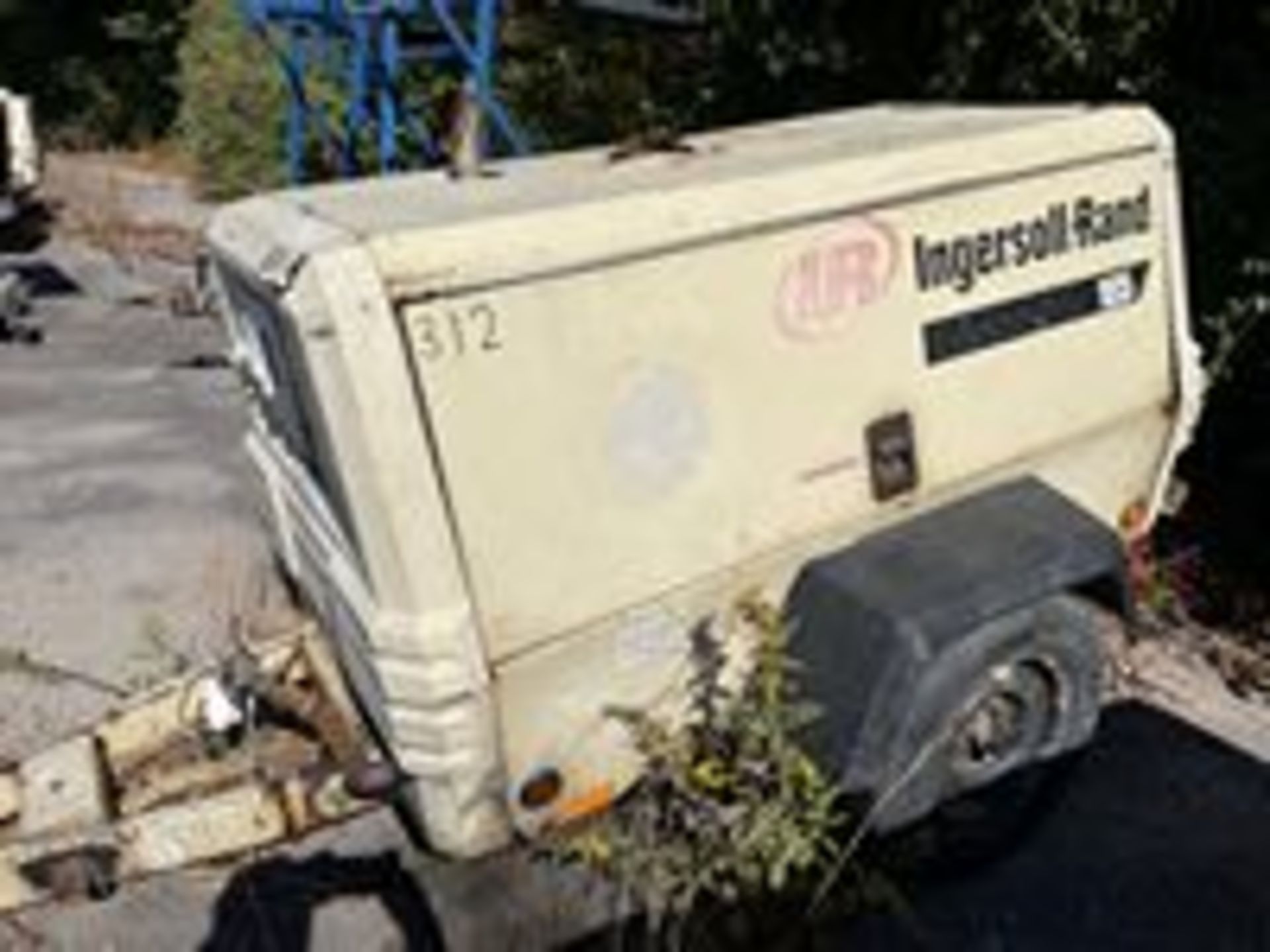 2003 Ingersoll Rand P185, Hrs: 456, Vin#: 335264UBN221 (STARTS) - Image 4 of 8