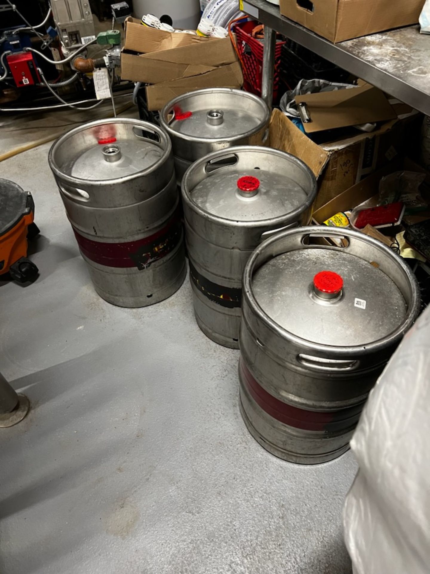 {LOT} Pony Kegs & Asst.