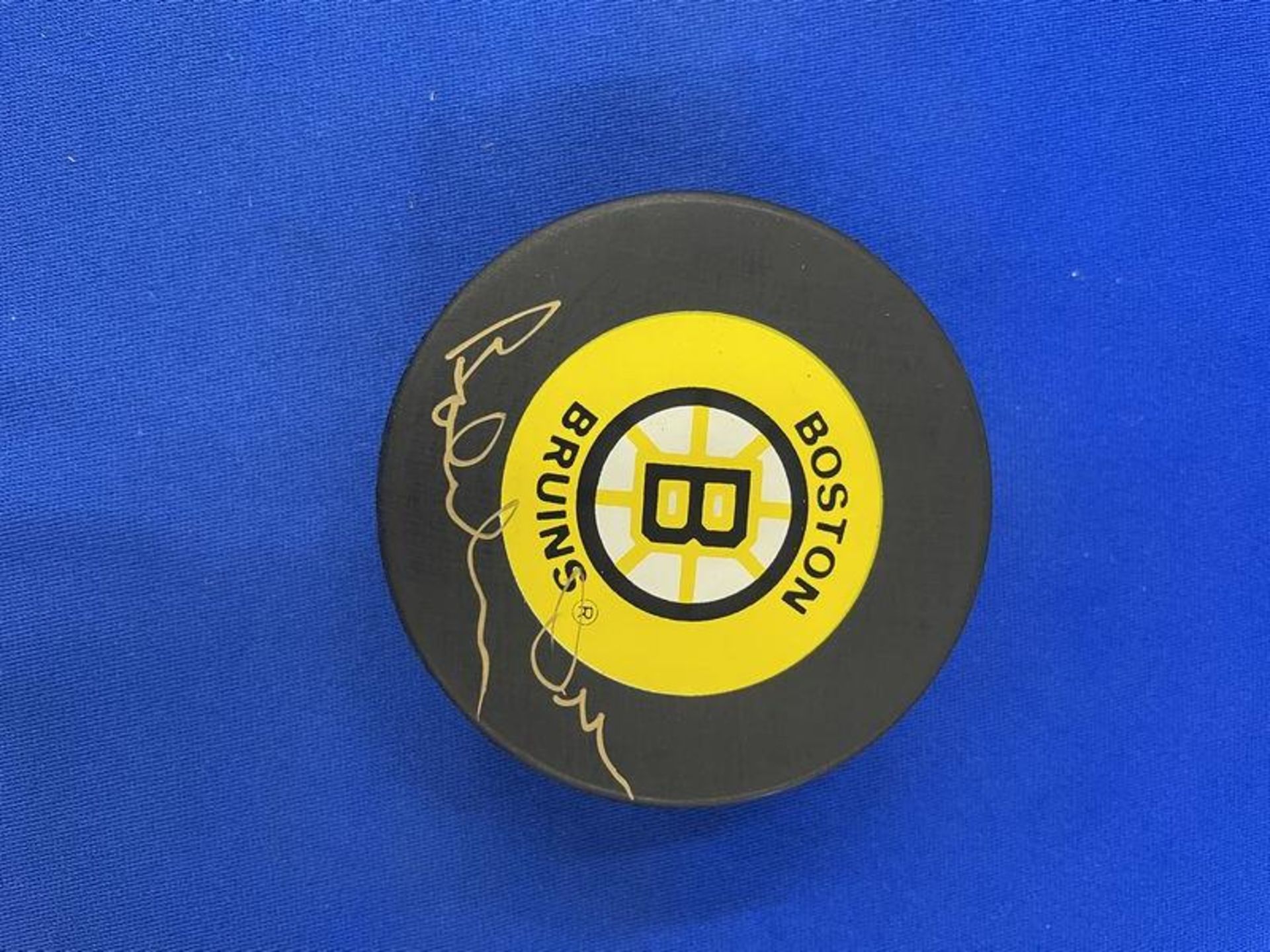 Bobby Orr Signed Puck