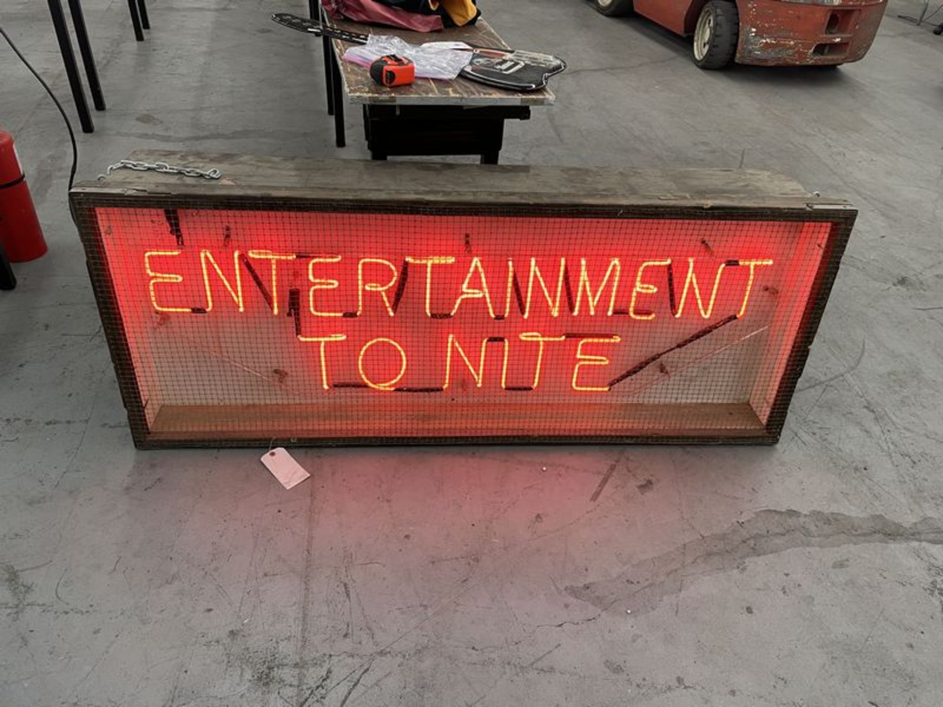 Entertainment Tonight Illuminated Sign - Image 2 of 2