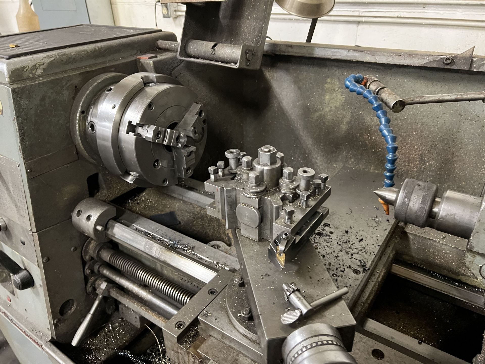 CLAUSING COLCHESTER TRIUMPH 2000 TR Lathe, s/n na, 25-2000 RPM, 8" 3-Jaw Chuck, Tool Post, Tailstock - Image 5 of 8
