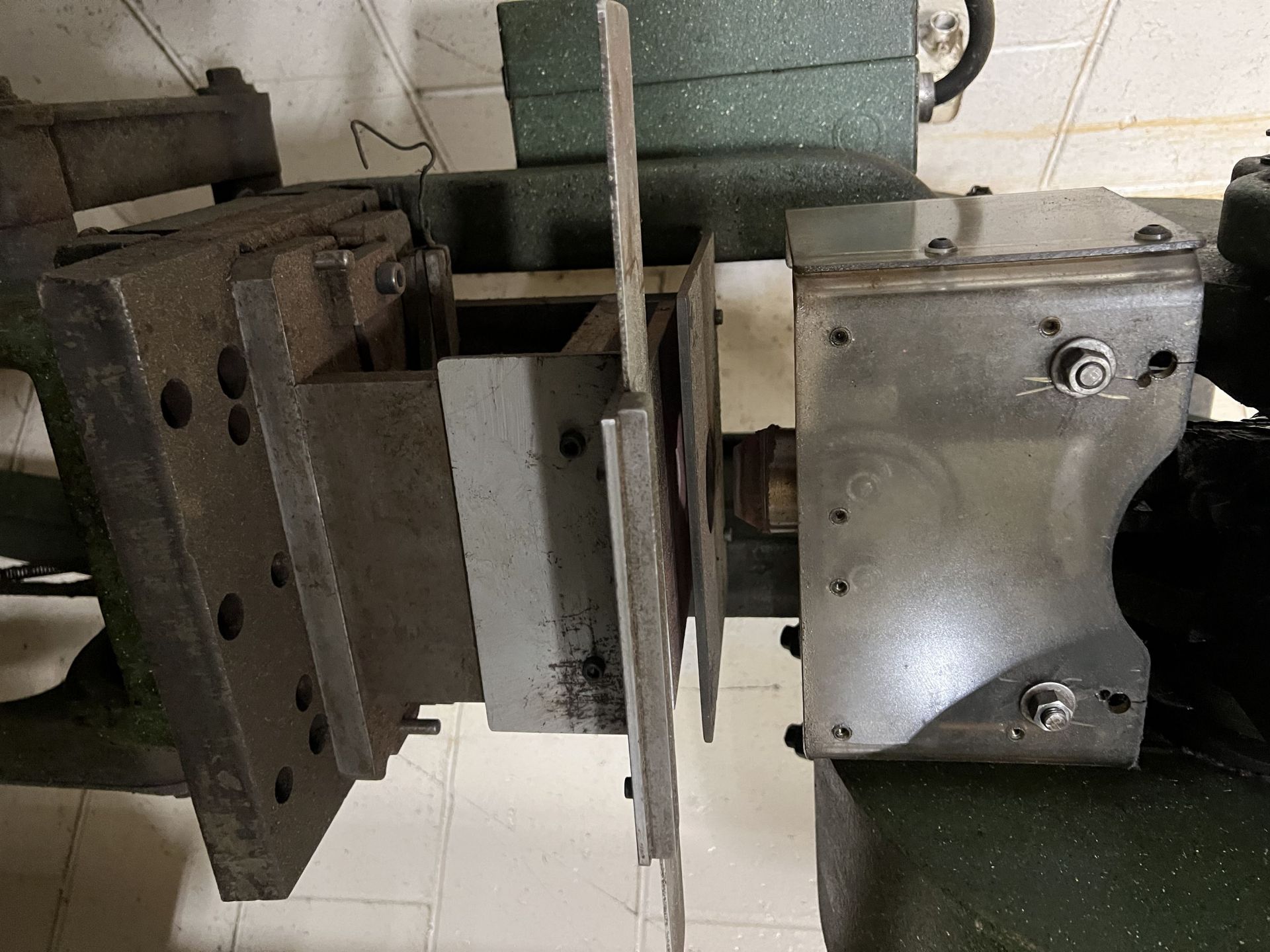 ROUSSELLE No. 0E Punch Press, s/n 22571, 5 Ton, 1-1/4" Stroke, 1" Adj, 9" Shut Height, 200 SPM (This - Image 3 of 6