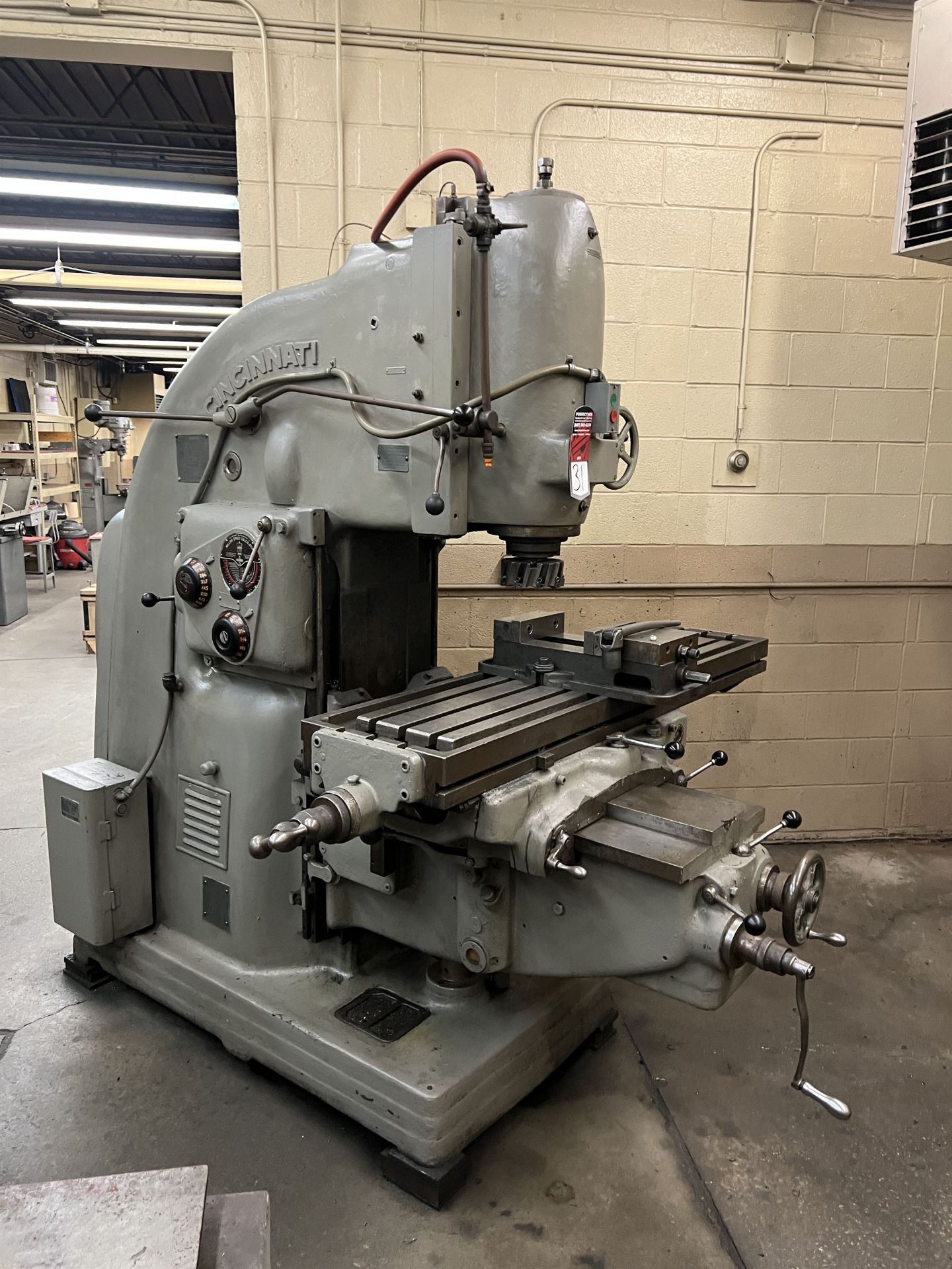 CINCINNATI No. 3 Vertical Knee Milling Machine, s/n 4A3V1R-5, 10" x 54" Table, 18-1300 RPM (This lot - Image 2 of 9