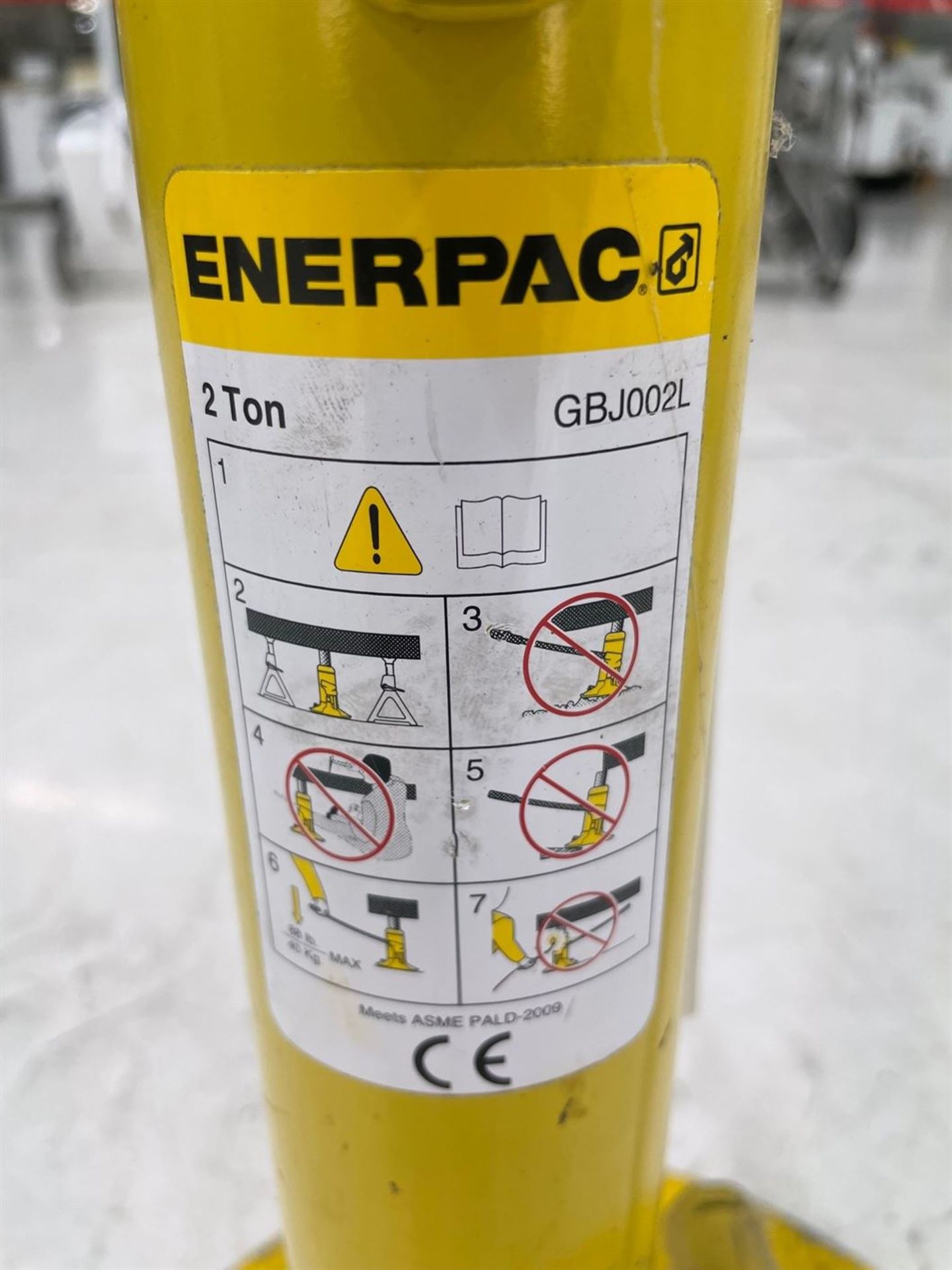 ENERPAC GBJ002L 2-Ton Industrial Bottle Jack - Image 2 of 2