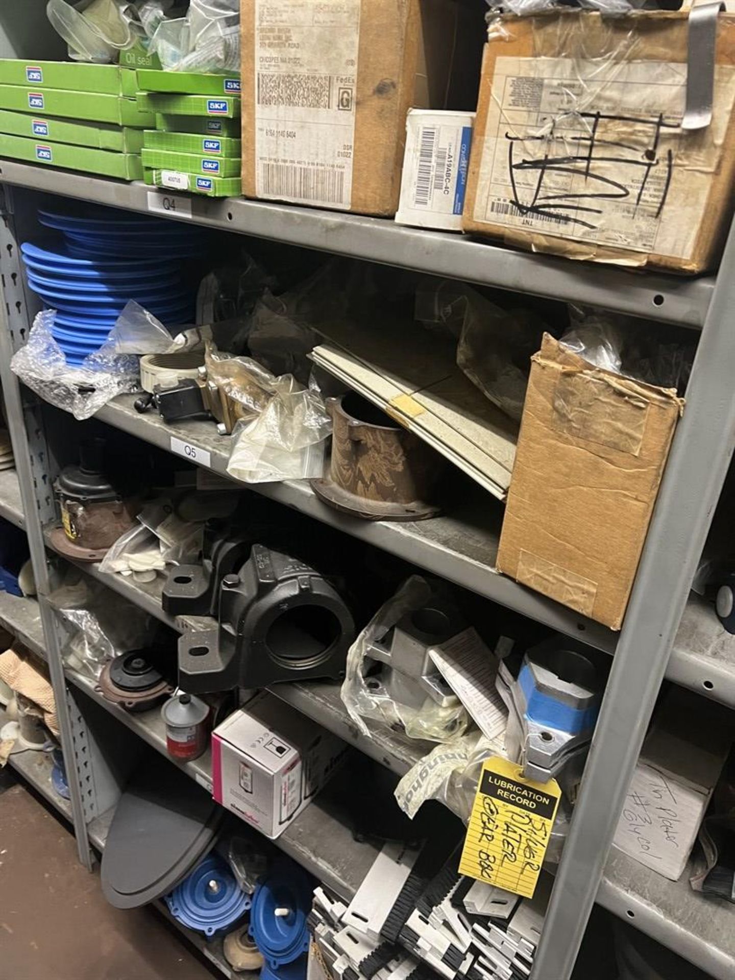 Maintenance Crib- Row of Shop Shelving w/ Contents Including Pulleys, Sleeves, Seals, Air wipes, - Image 14 of 22