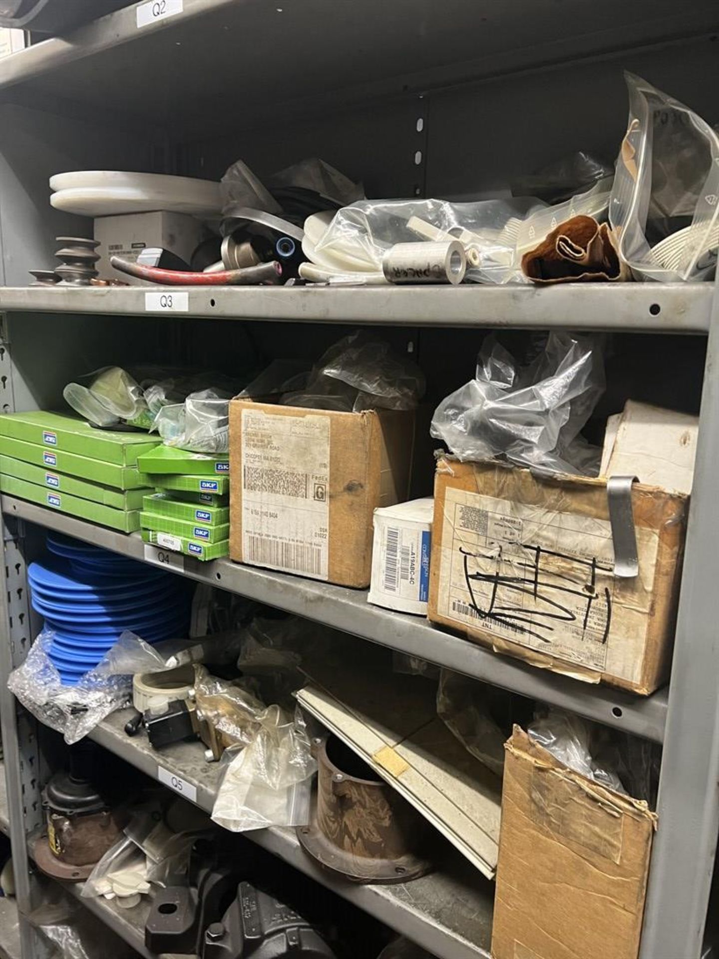 Maintenance Crib- Row of Shop Shelving w/ Contents Including Pulleys, Sleeves, Seals, Air wipes, - Image 13 of 22