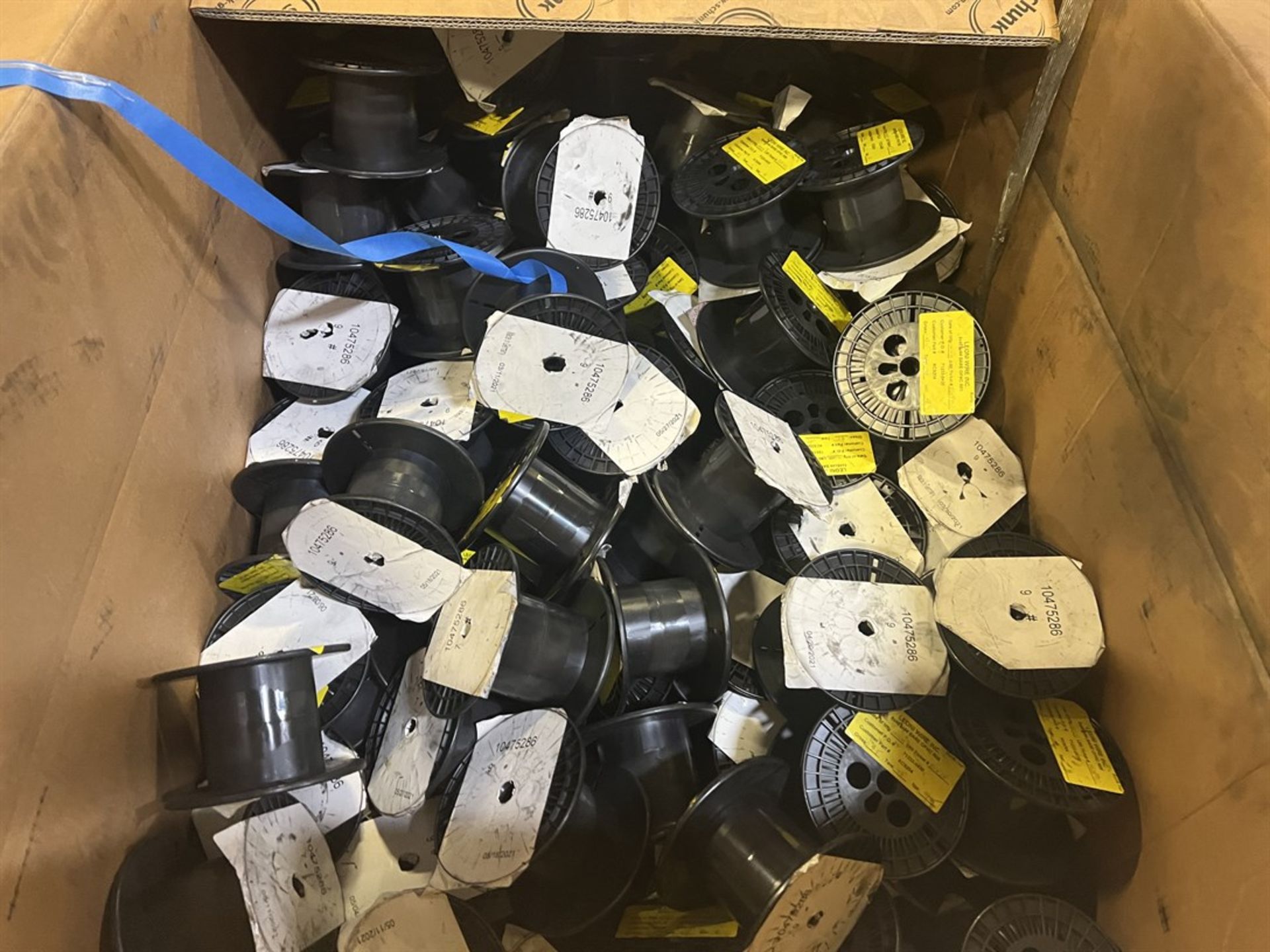 Lot of (196) R-6 6" Reels - Image 2 of 2