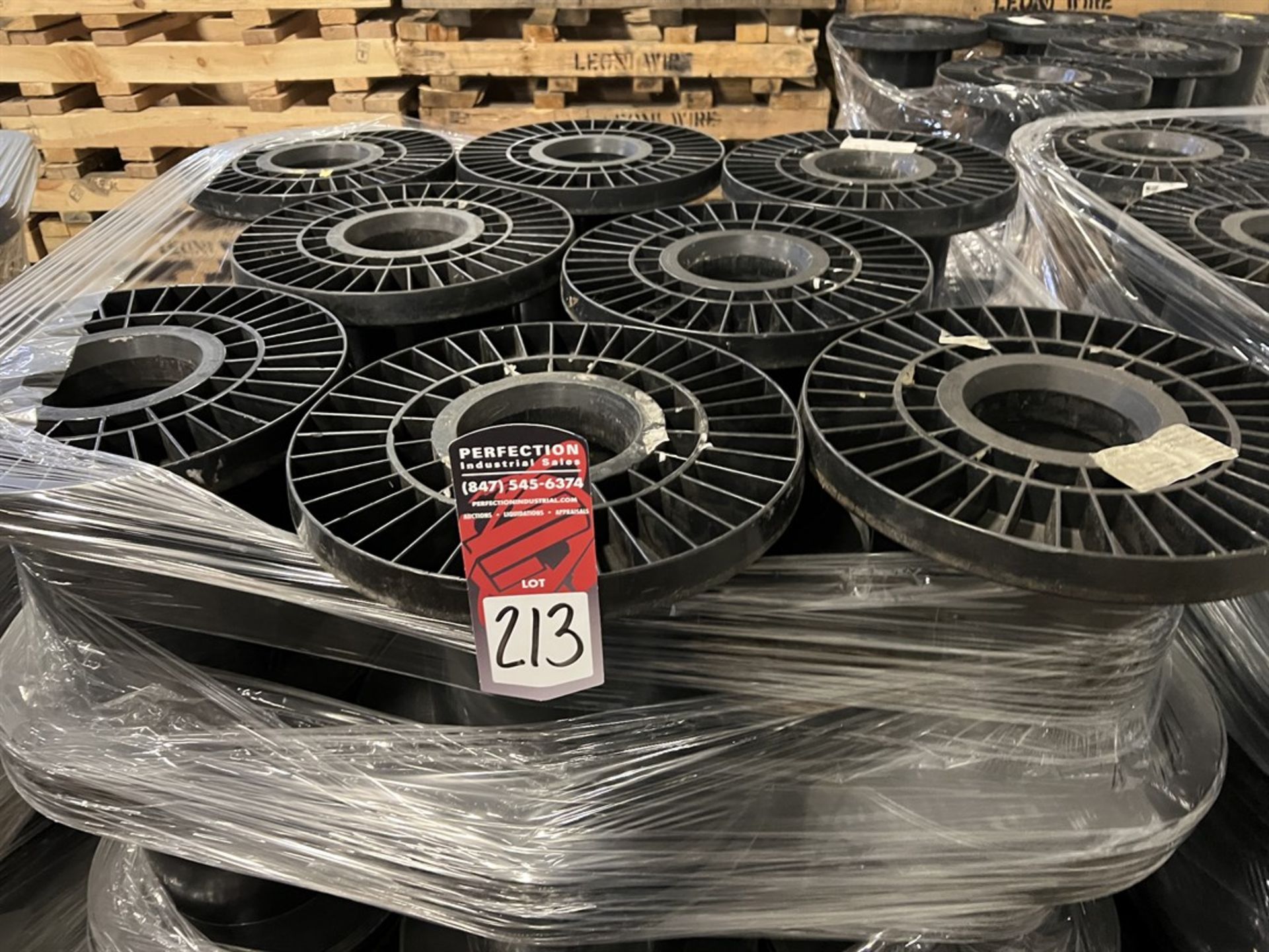 Lot of (32) R16V 16" Reels - Image 2 of 2