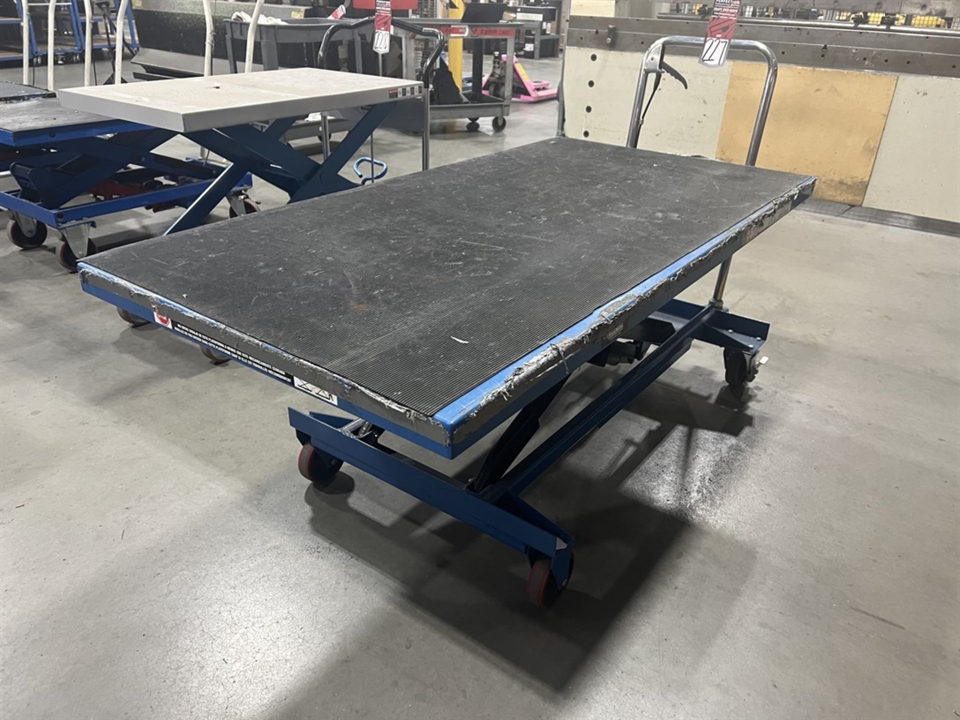 GLOBAL Lift Cart, s/n 201203, 1100 Lb. Capacity, 31.5" x 63"