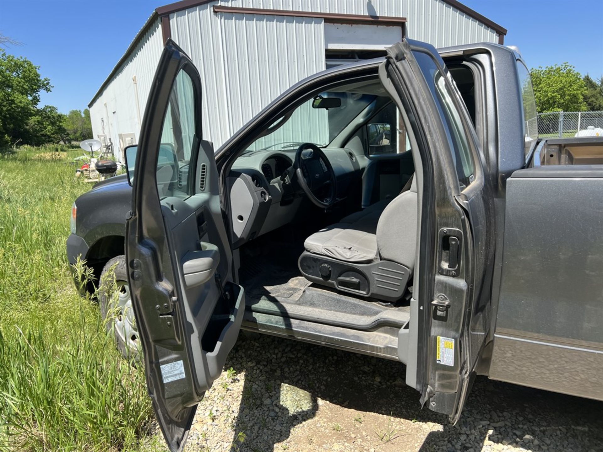 2006 FORD F-150 XL Pickup Truck, VIN 1FTRF12217NA06459, 139,685 Miles, Extended Cab, Automatic - Image 11 of 13