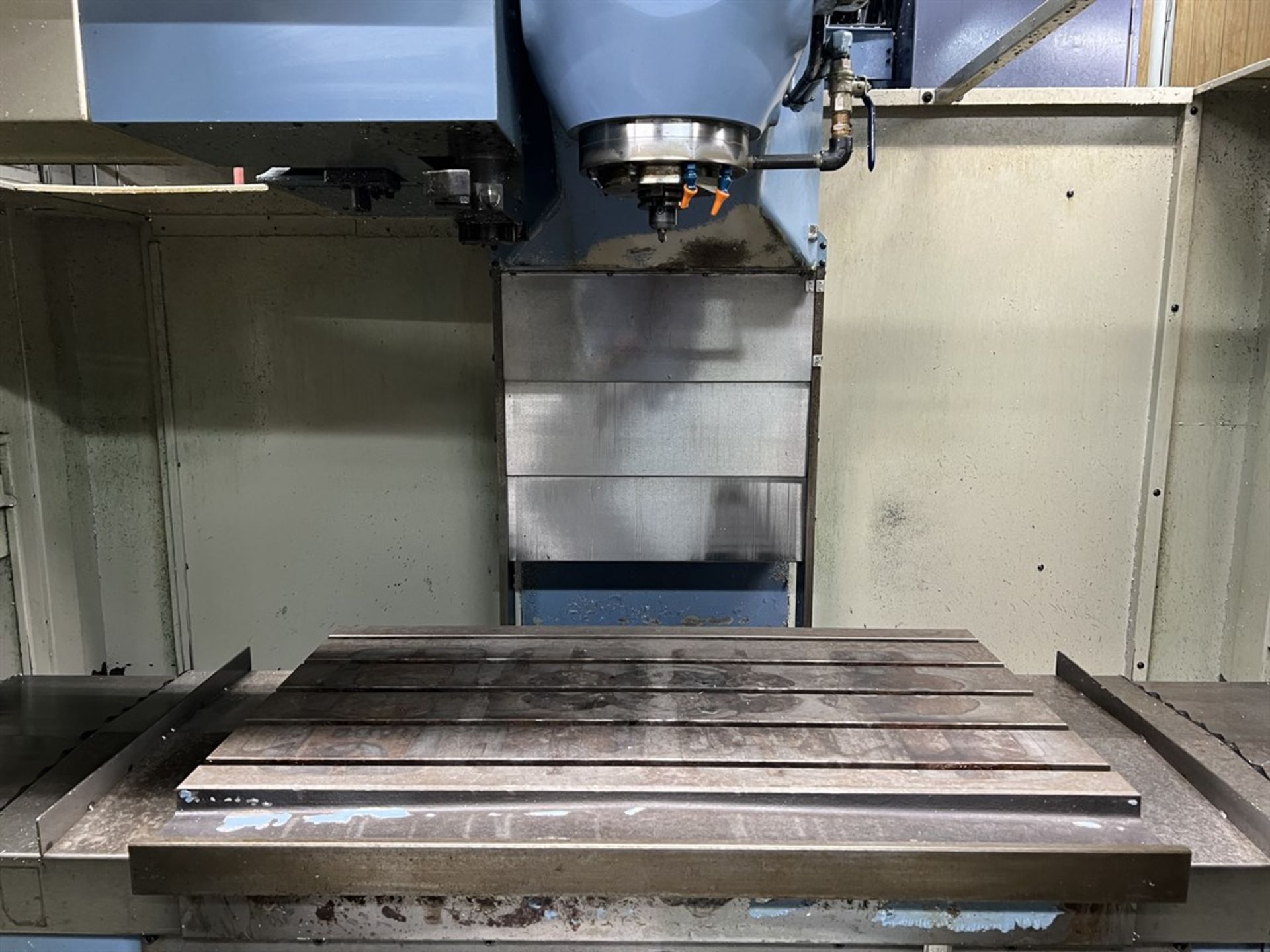 OKK VM5II Vertical Machining Center, s/n, 434, Neomatic 635 Control, 22” x 41” Table, CT40 Spindle - Image 2 of 11